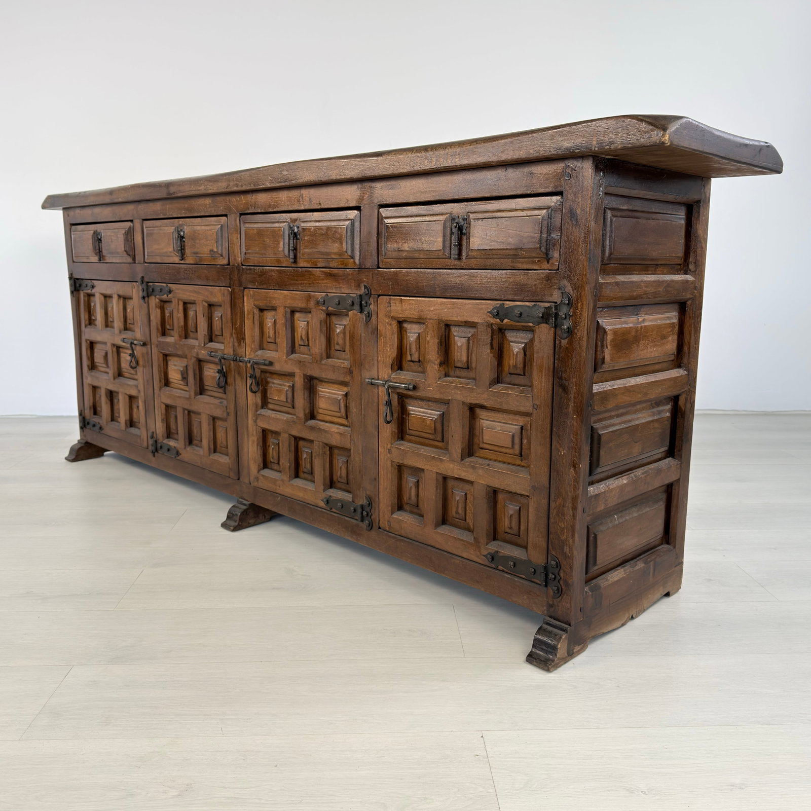 SPANISH BRUTALIST SIDEBOARD - 2