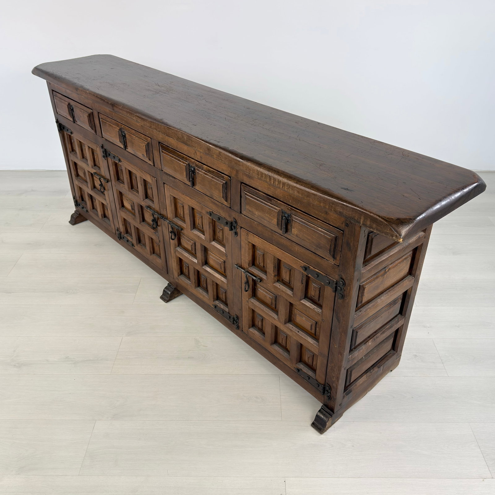 SPANISH BRUTALIST SIDEBOARD - 4