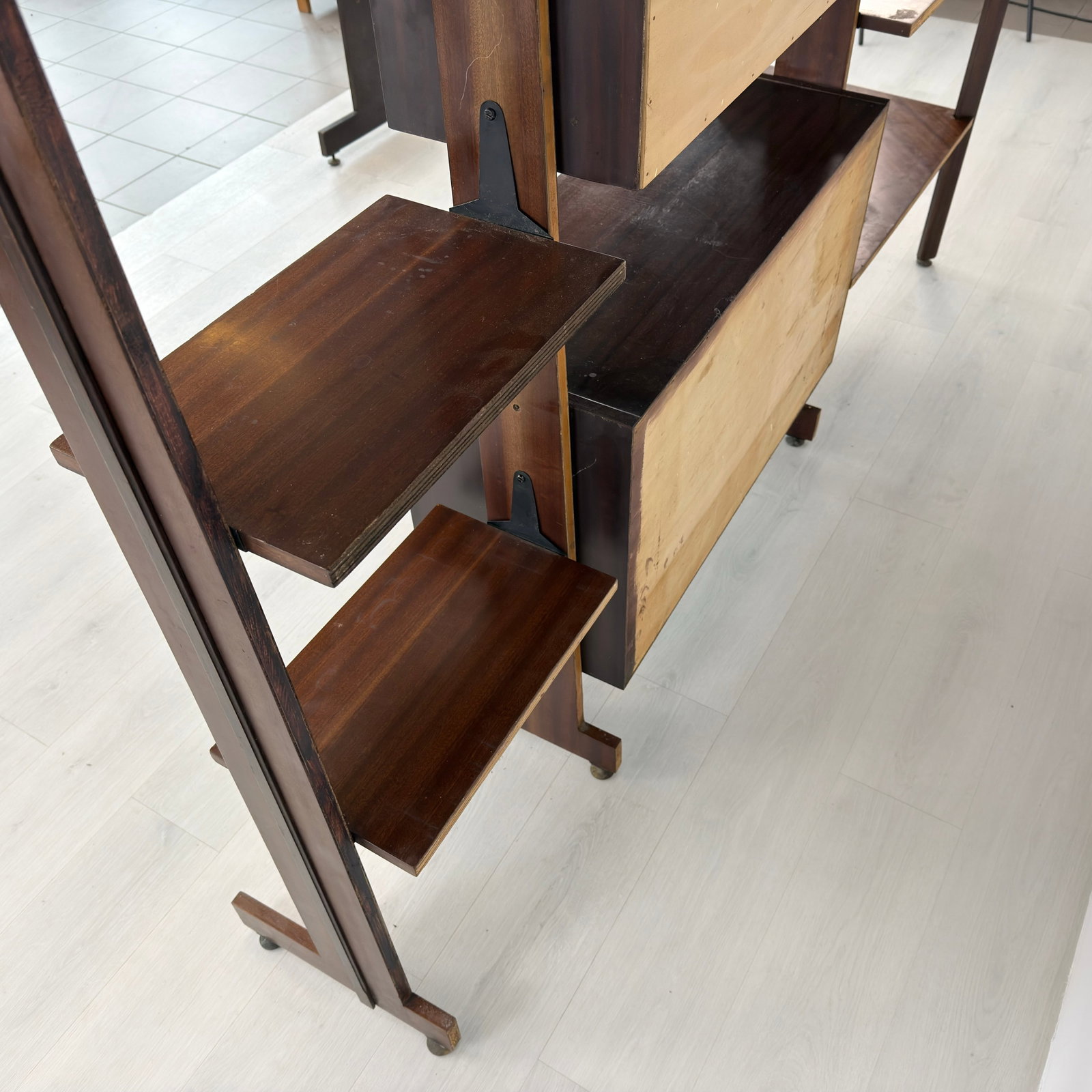 ITALIAN SHELVING UNIT 1960s - 16