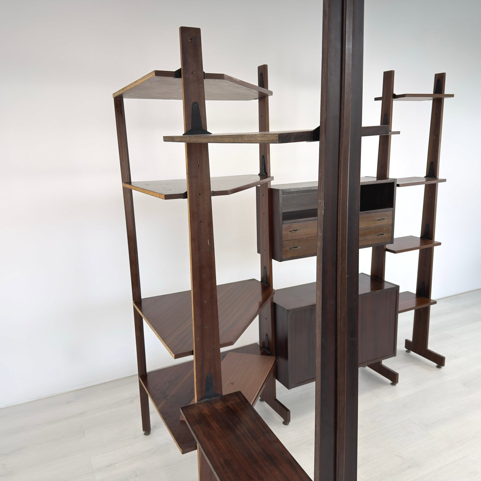 ITALIAN SHELVING UNIT 1960s - 19