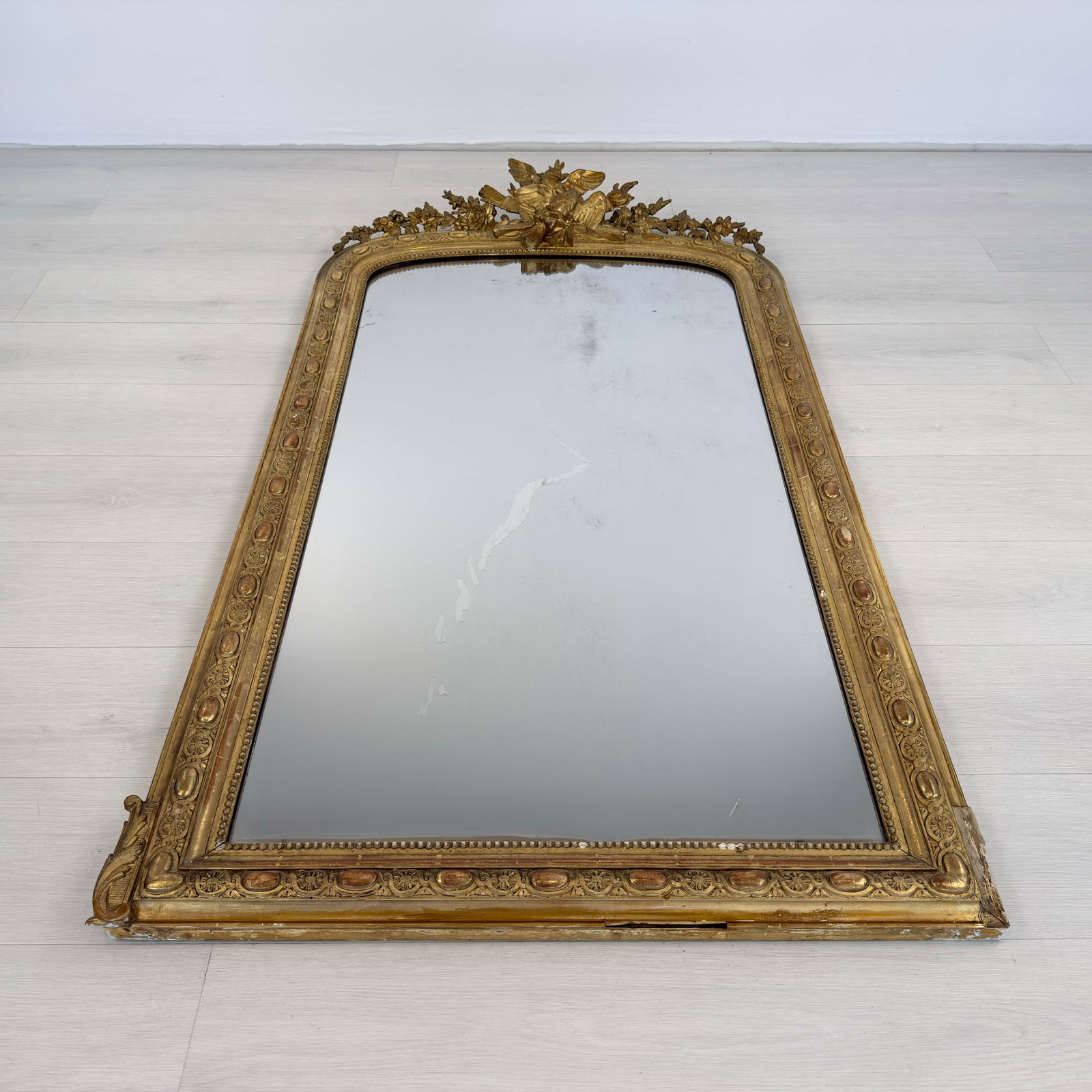LOUIS PHILIPPE WALL MIRROR - 2
