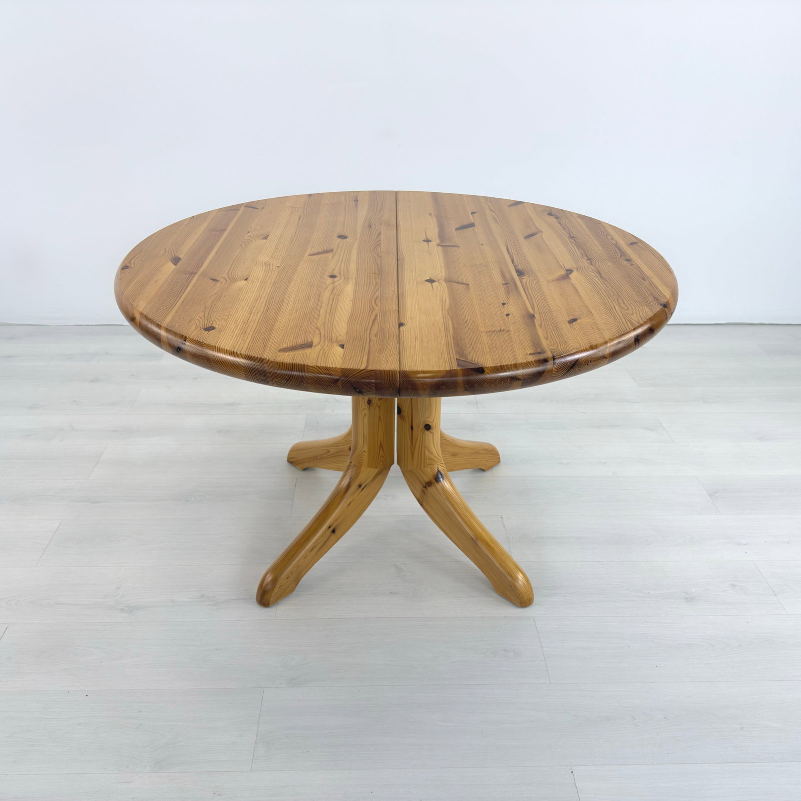ATTR RAINER DAUMILLER EXTENDABLE DINING TABLE - 4
