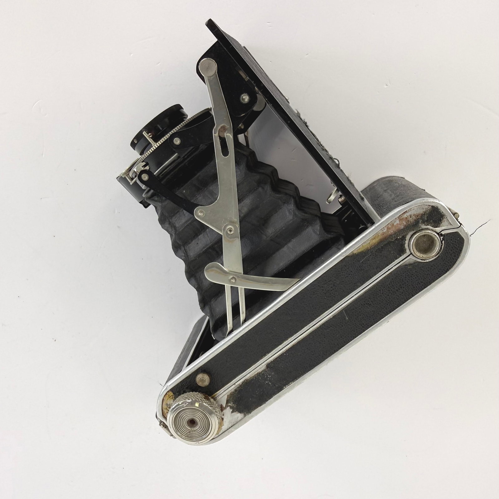 VINTAGE LUMIERE CAMERA - 4