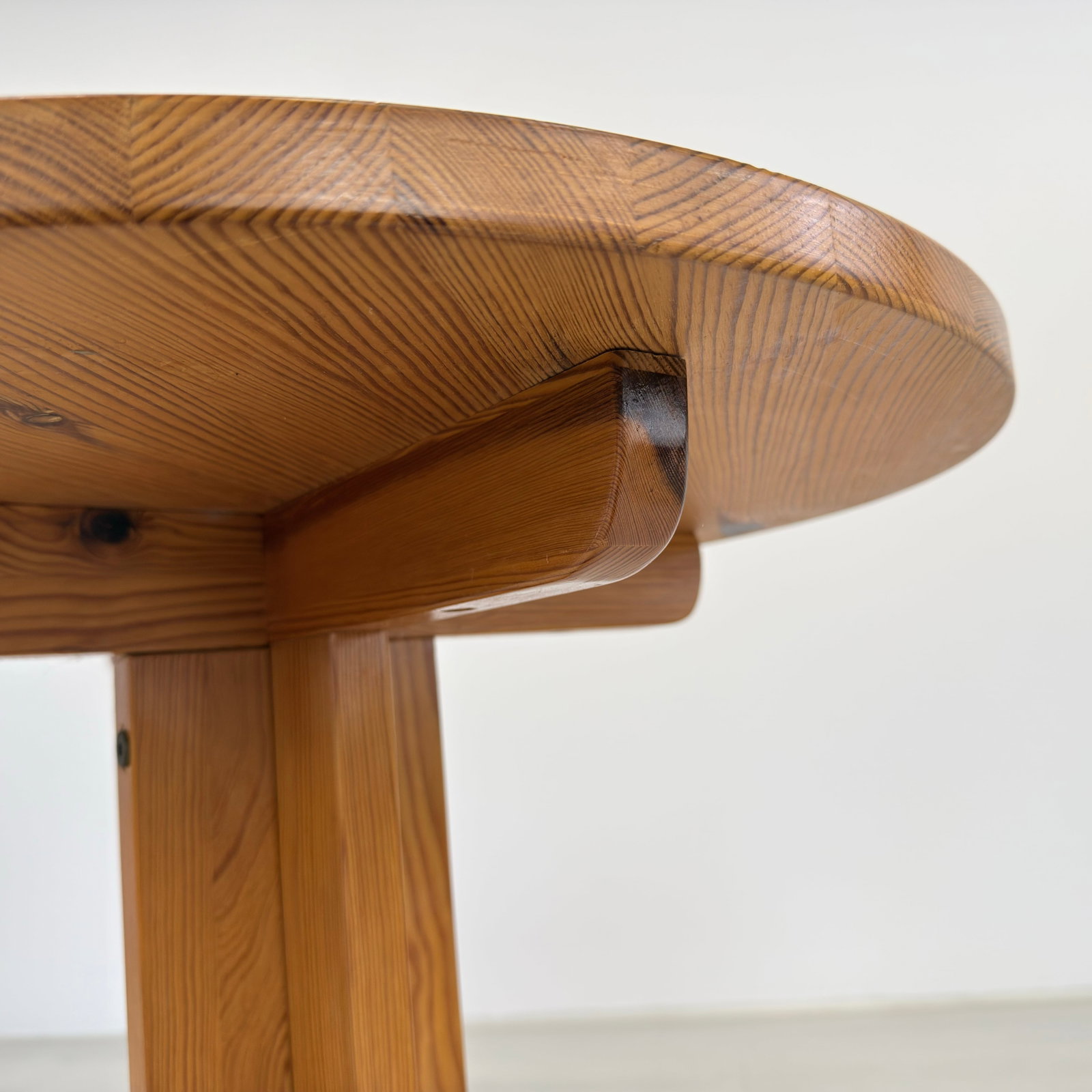 SCANDINAVIAN PINE BREAKFAST TABLE - 6