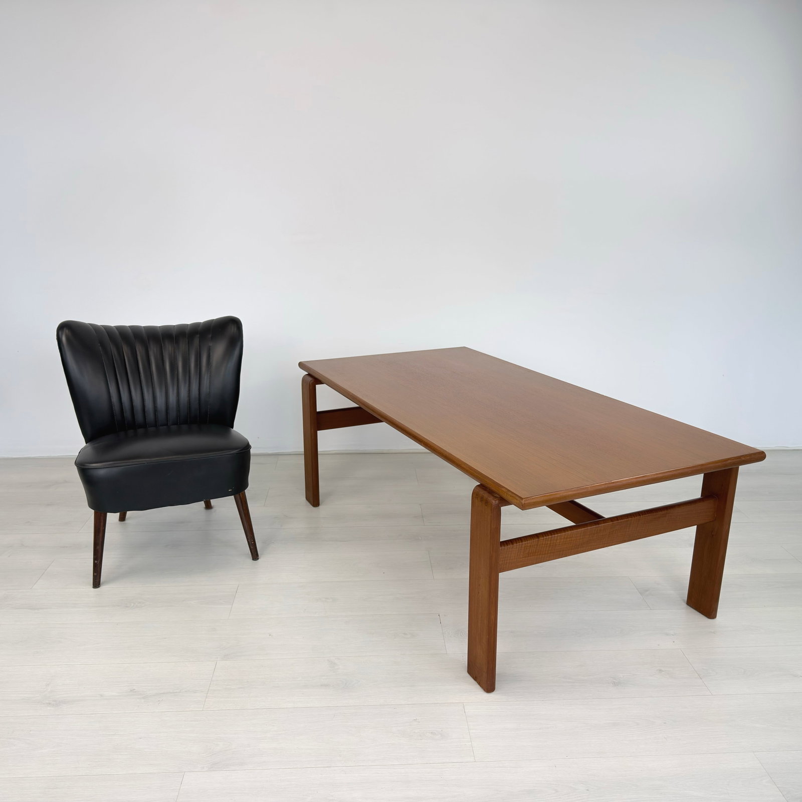 DANISH KOMFORT COFFEE TABLE - 13