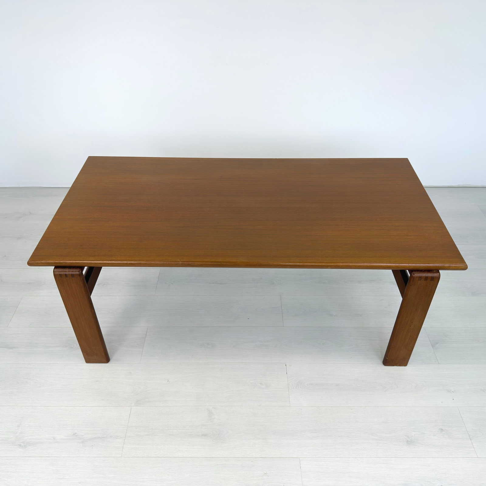 DANISH KOMFORT COFFEE TABLE - 4