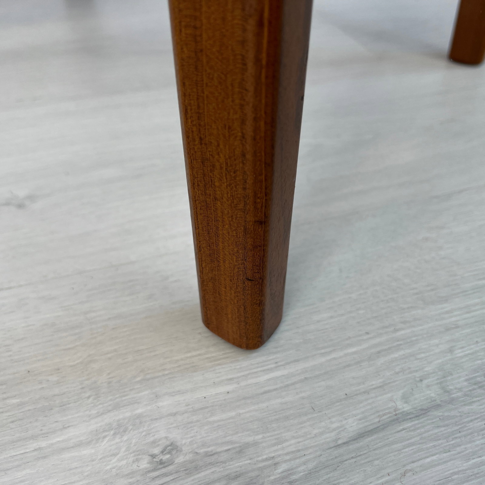 (6) DANISH DINING CHAIRS - 14
