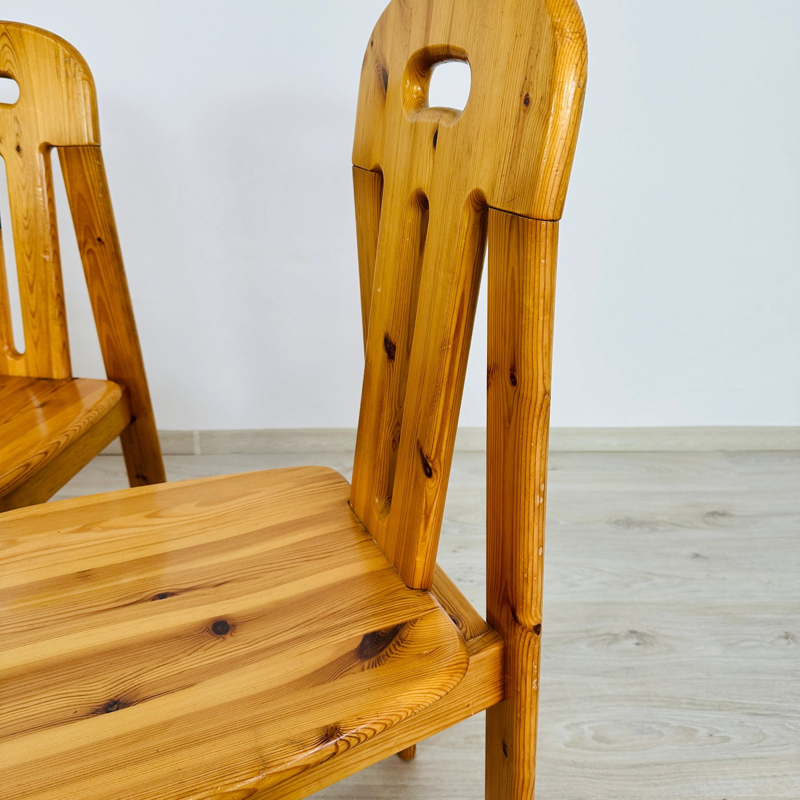(6) EFFEZETA PINE DINING CHAIRS - 7