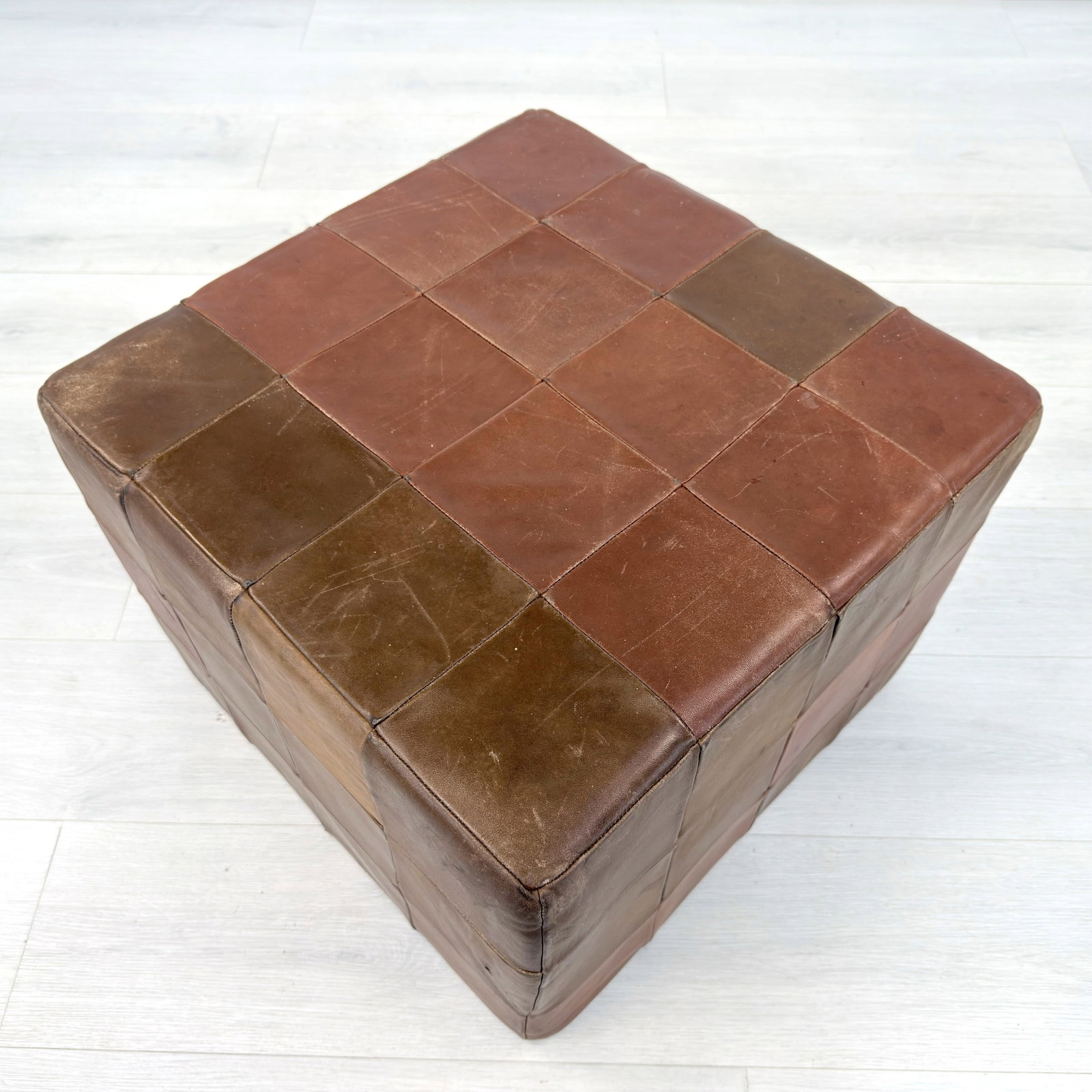 DE SEDE LEATHER POUF - 5