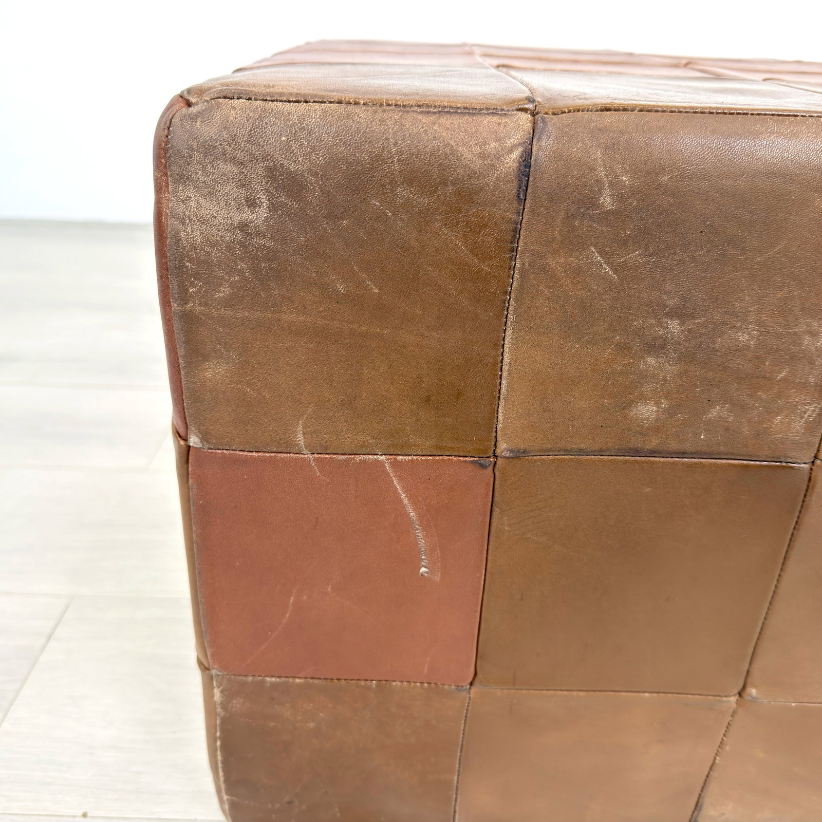 DE SEDE LEATHER POUF - 9