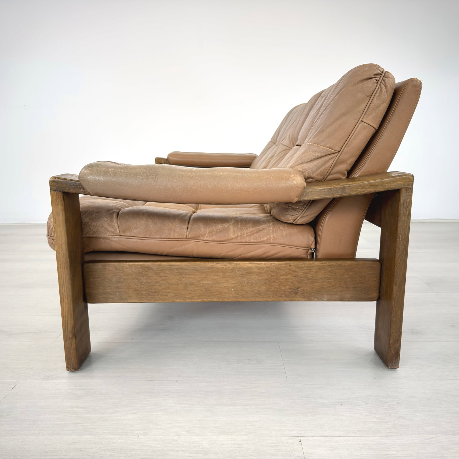 CARL STRAUB LEATHER SOFA - 5