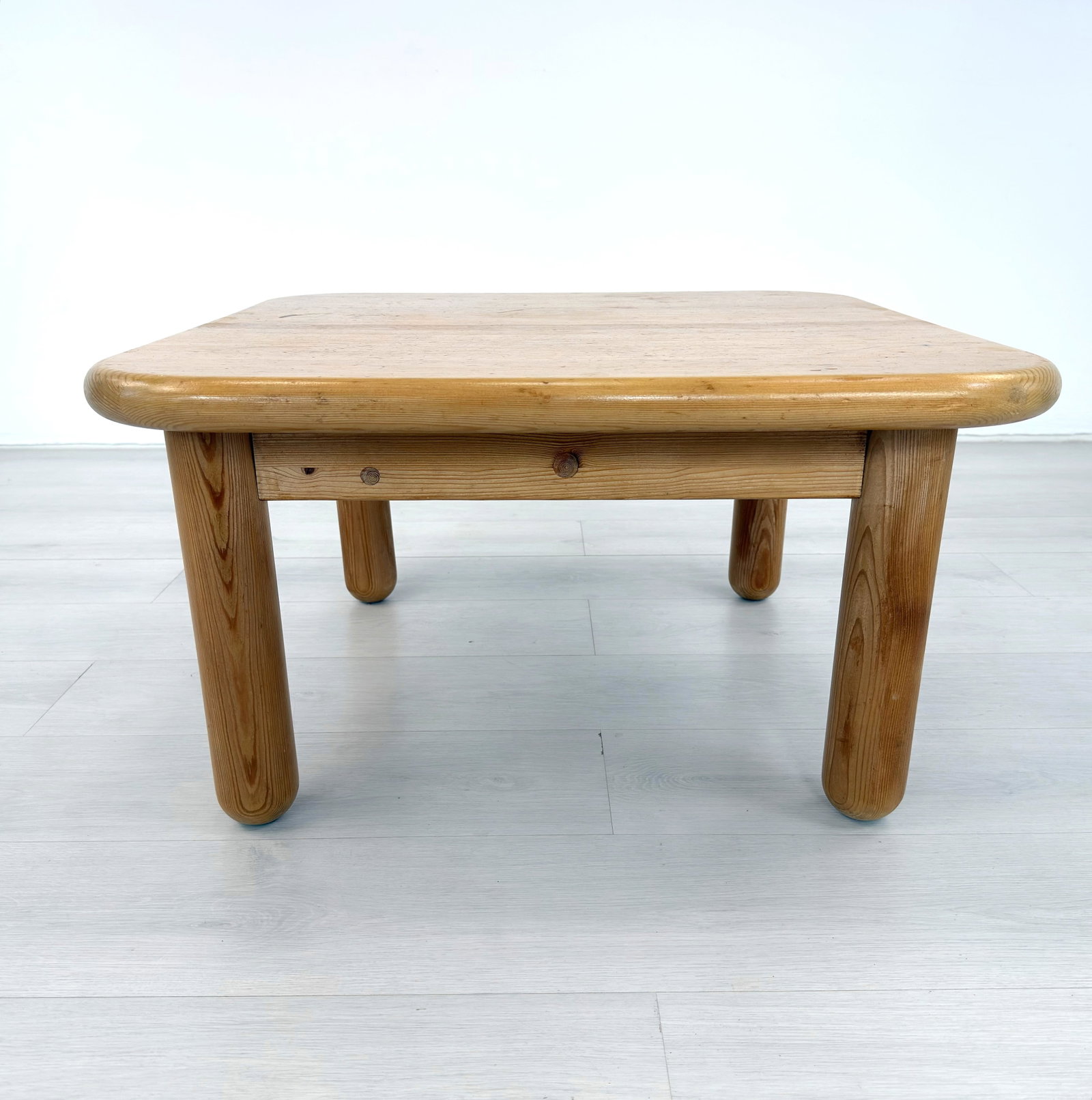 SCANDINAVIAN PINE COFFEE TABLE, 1970s - 3