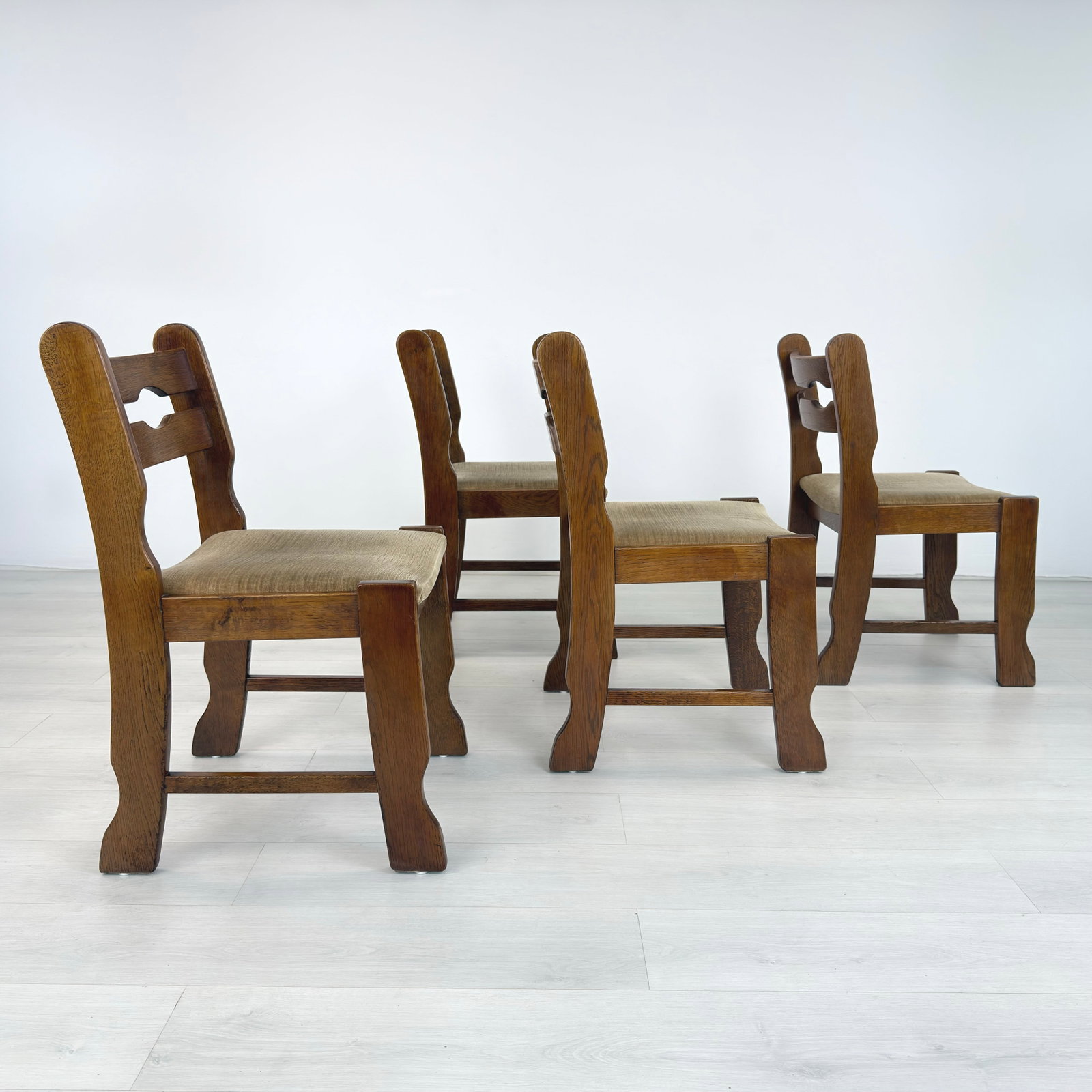 (4) BRUTALIST RAZOR BLADE DINING CHAIRS - 5