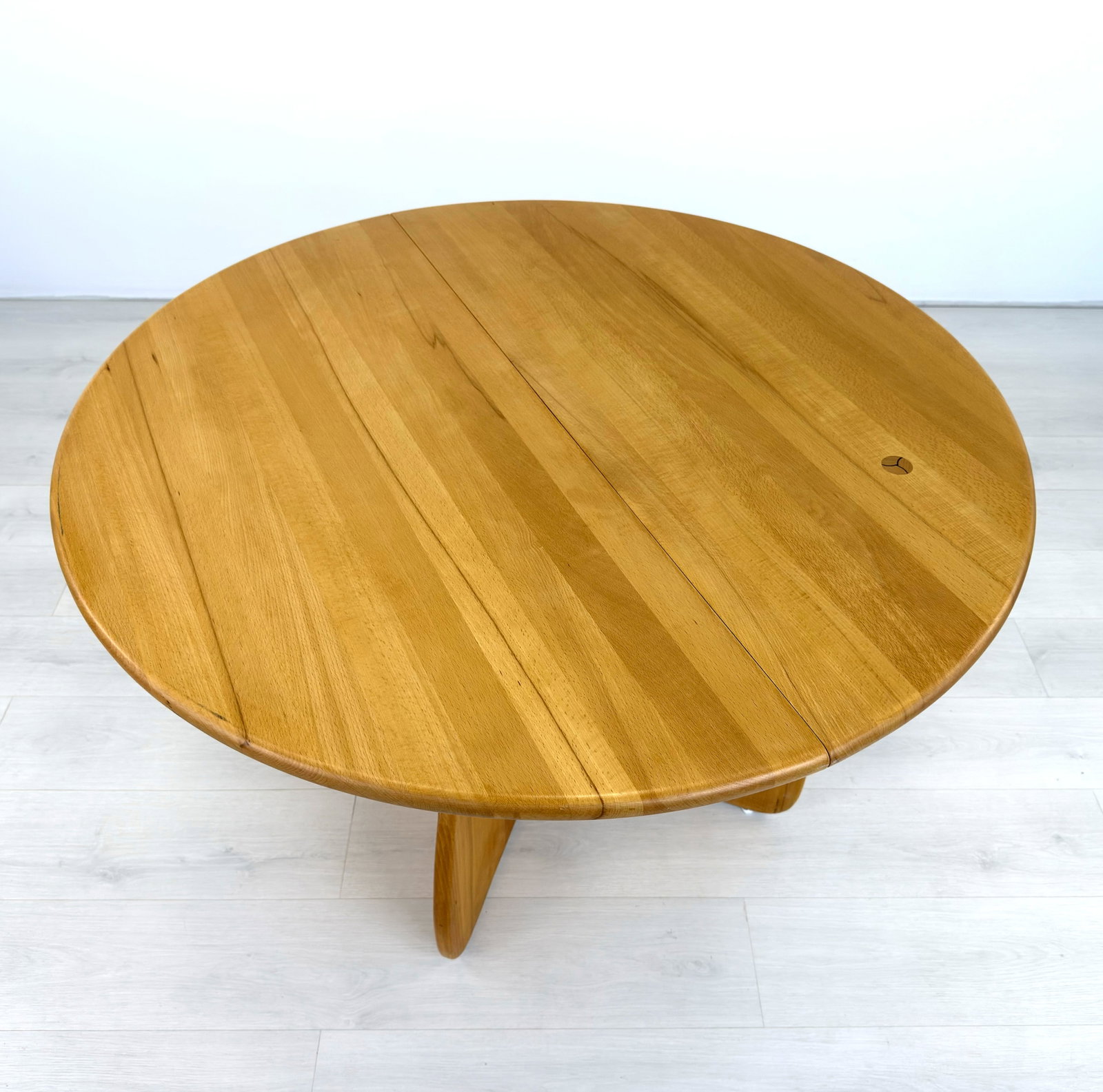 DUTCH EXTENDABLE DINING TABLE - 4