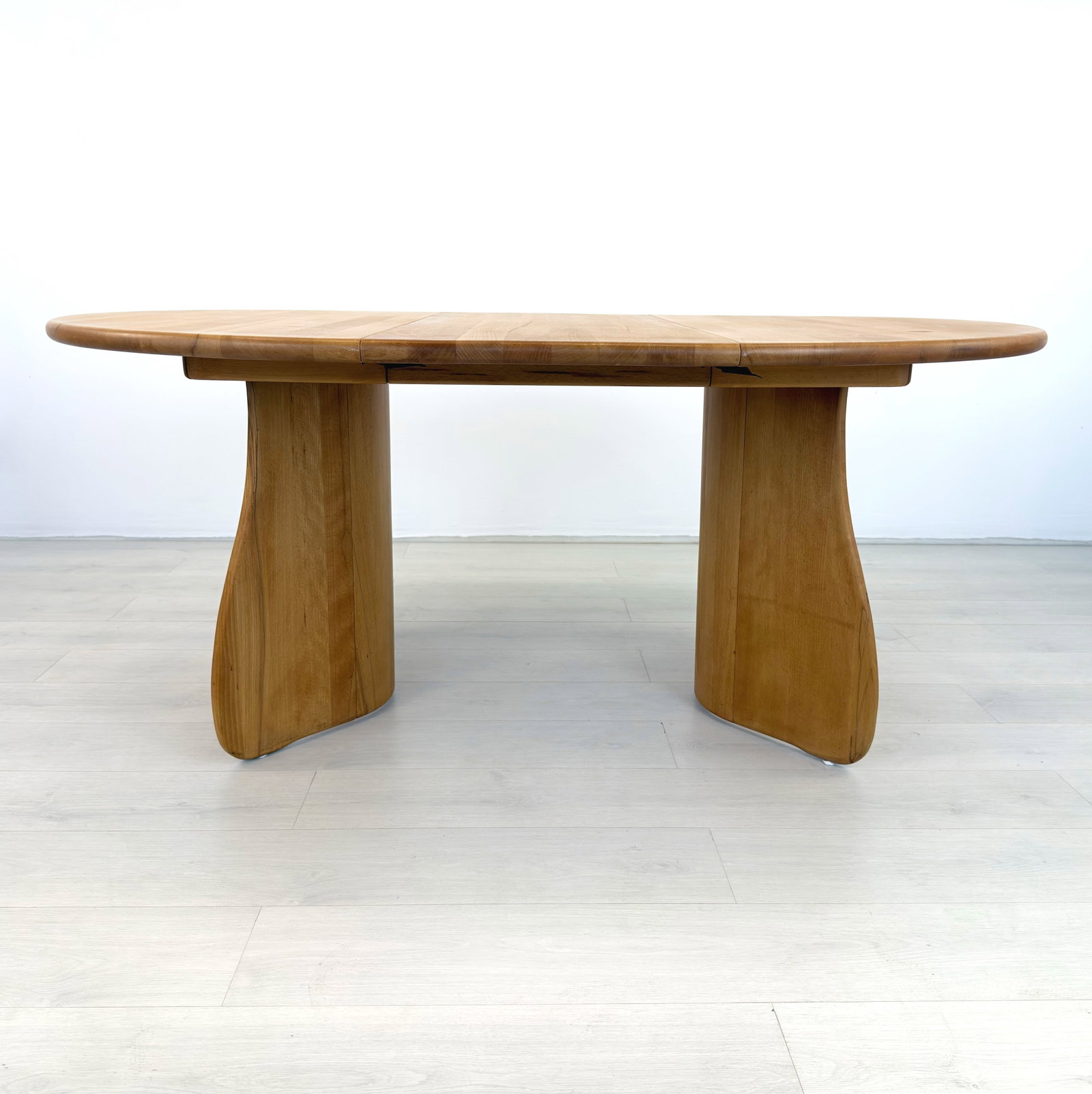 DUTCH EXTENDABLE DINING TABLE - 7