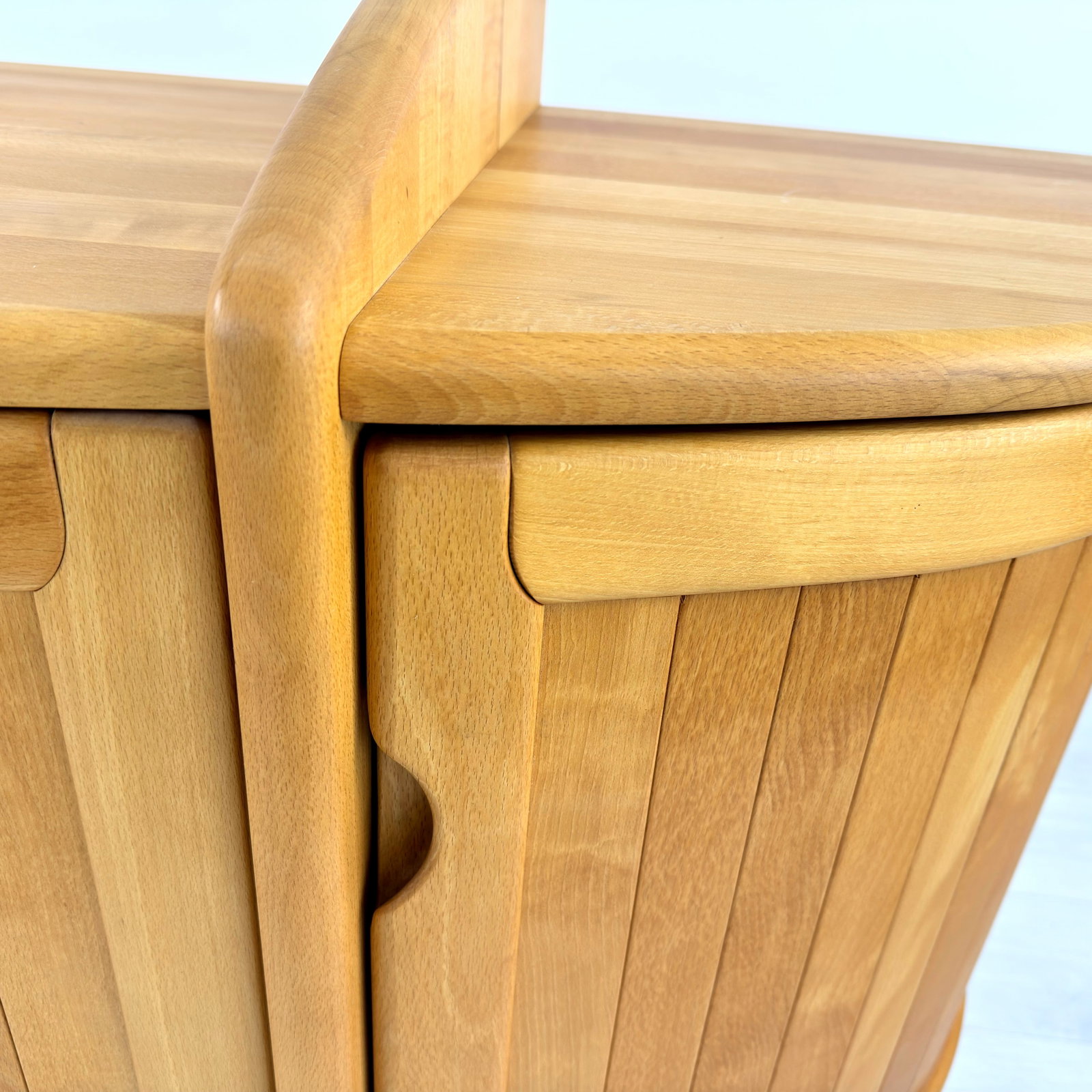 DUTCH CURVED SIDEBOARD - 10