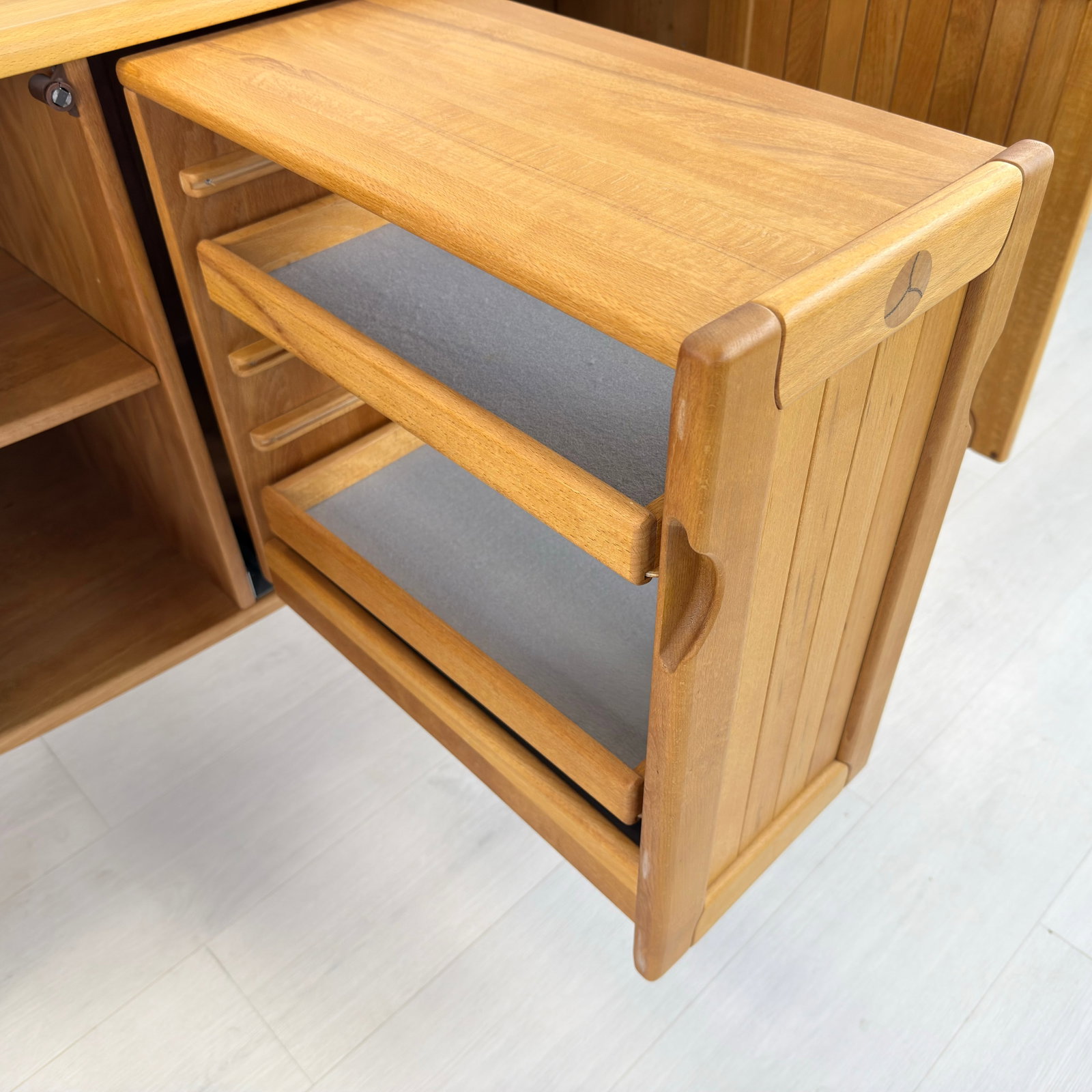 DUTCH CURVED SIDEBOARD - 12