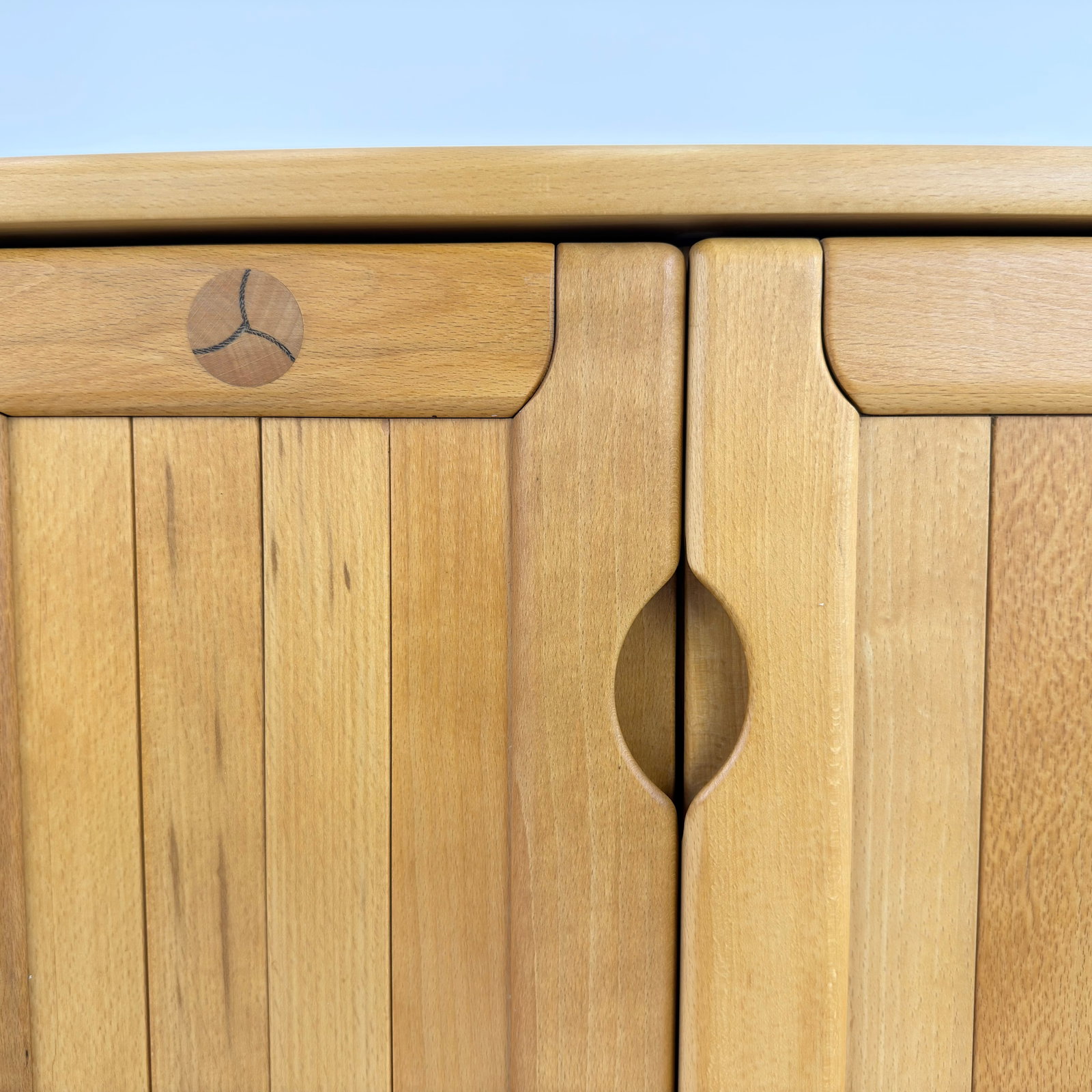 DUTCH CURVED SIDEBOARD - 18