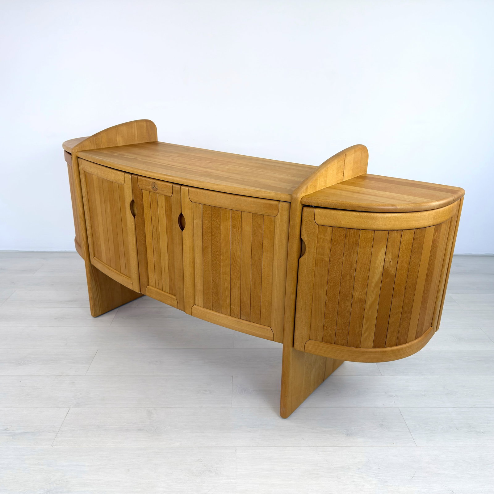 DUTCH CURVED SIDEBOARD - 4