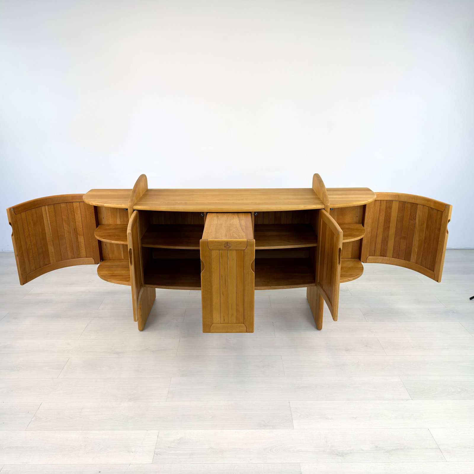 DUTCH CURVED SIDEBOARD - 6