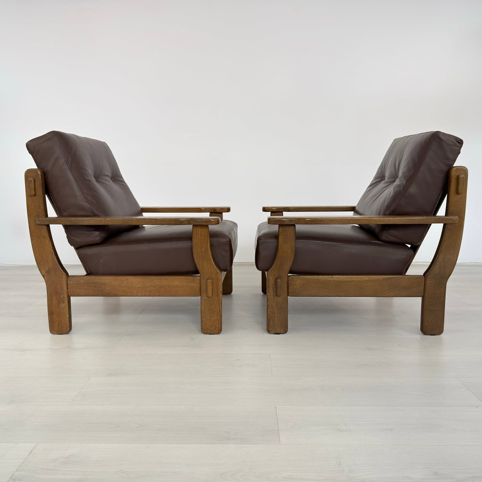 BRUTALIST LEATHER ARMCHAIRS, A PAIR - 4