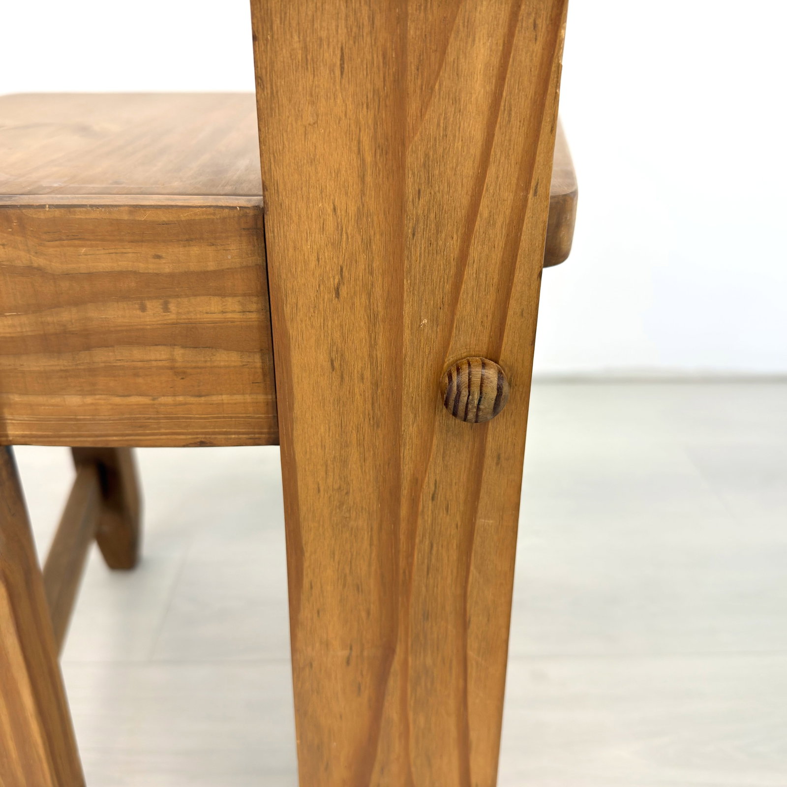 (4) BRUTALIST DINING CHAIRS - 8