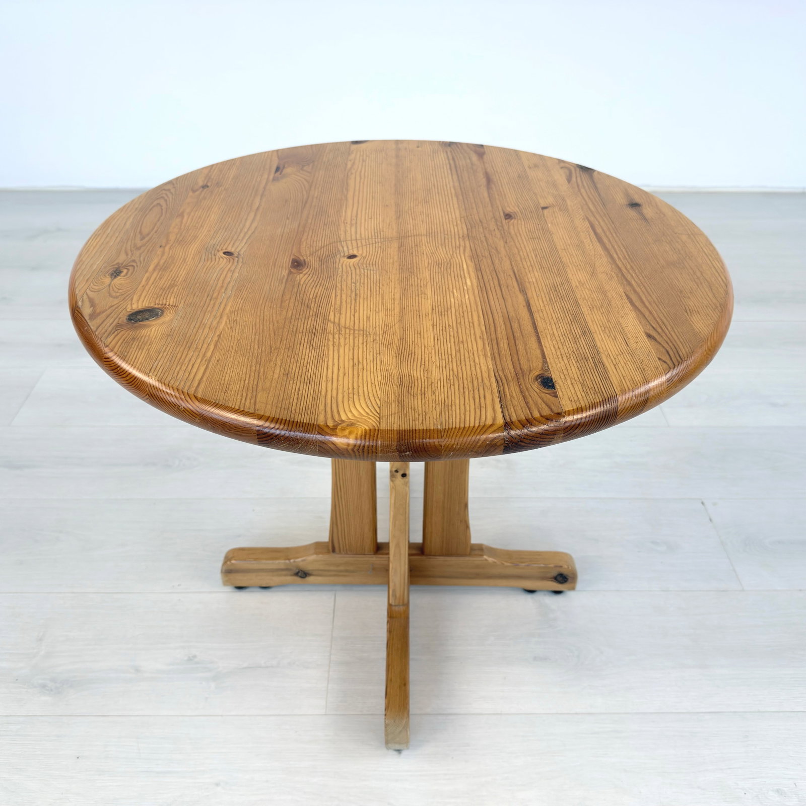RAINER DAUMILLER COFFEE TABLE - 2