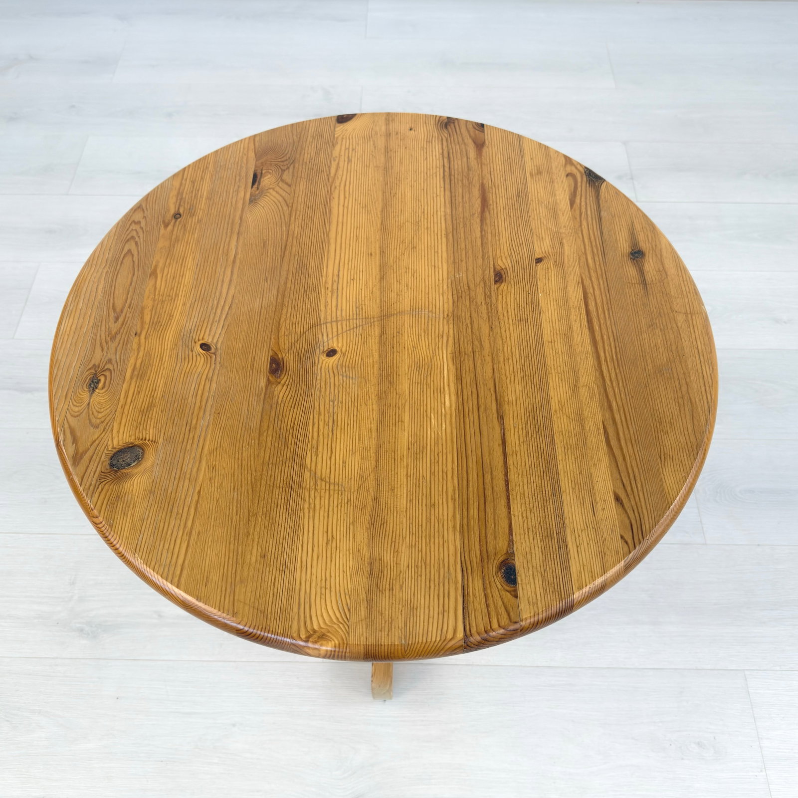 RAINER DAUMILLER COFFEE TABLE - 5