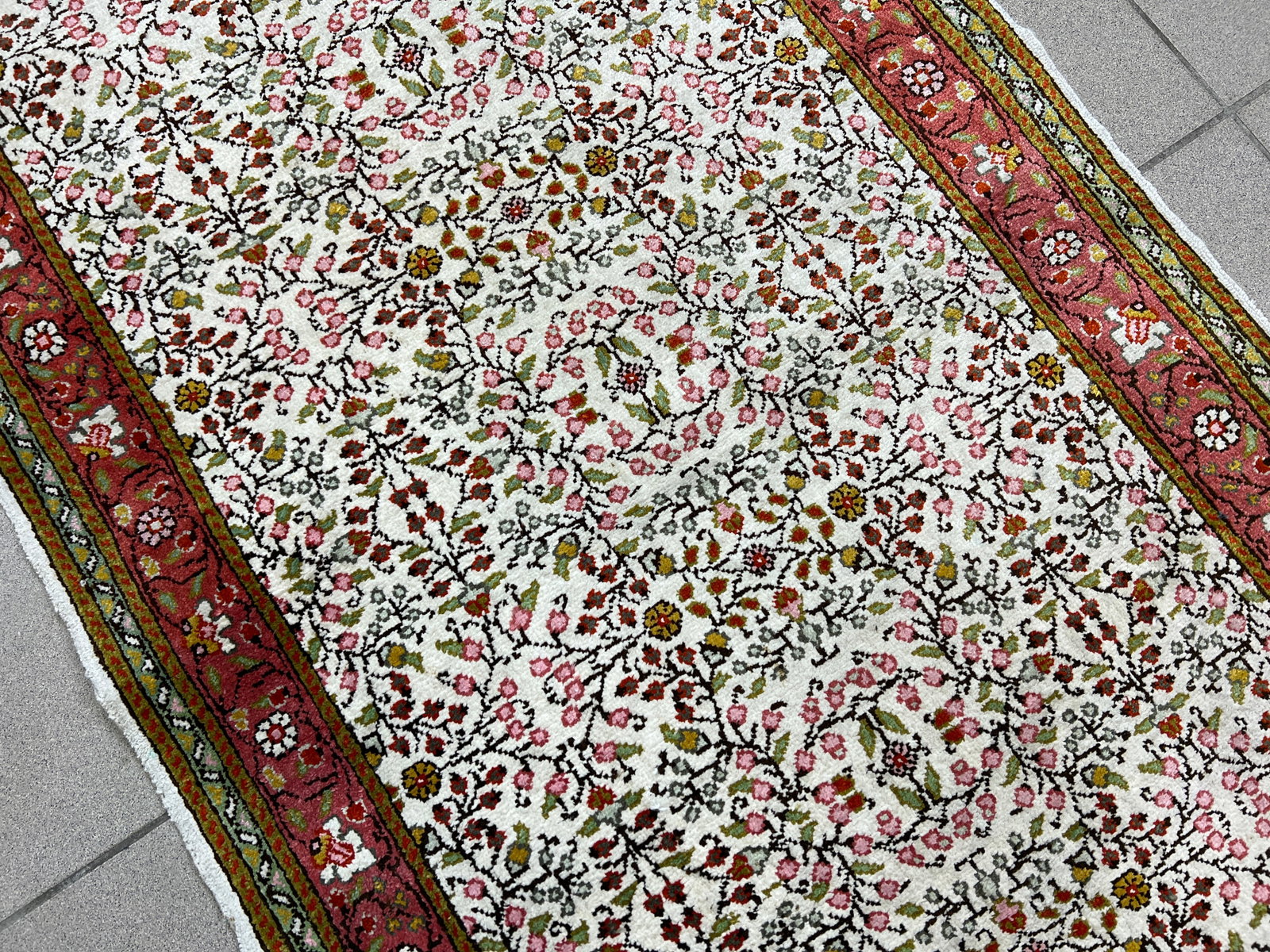 INDO-PERSIAN RUNNER RUG - 3
