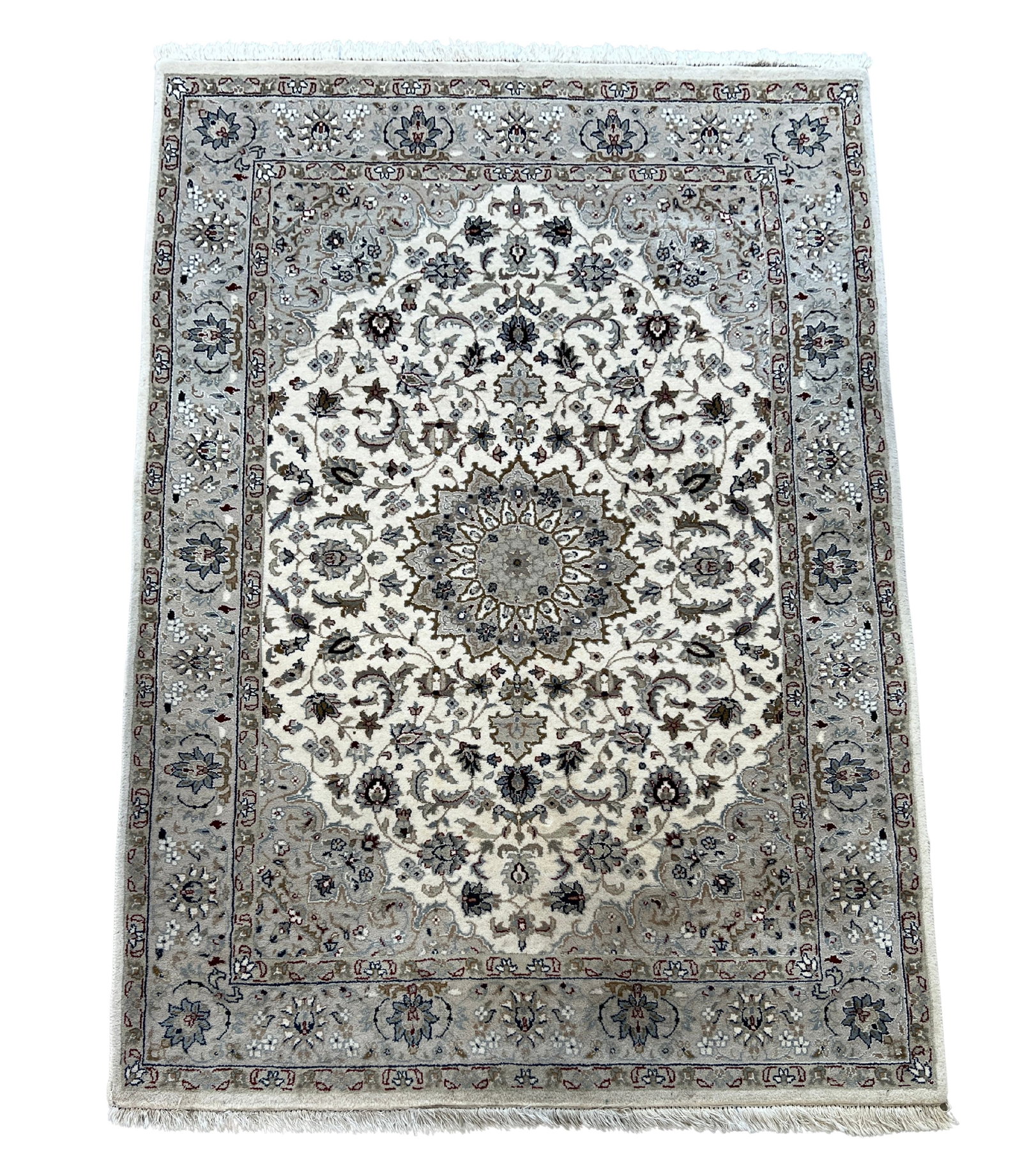 INDO PERSIAN NAIN RUG: Dimensions: H 6'6" x W 4'6". Hand knotted Indo Persian Nain rug with cental medallion.