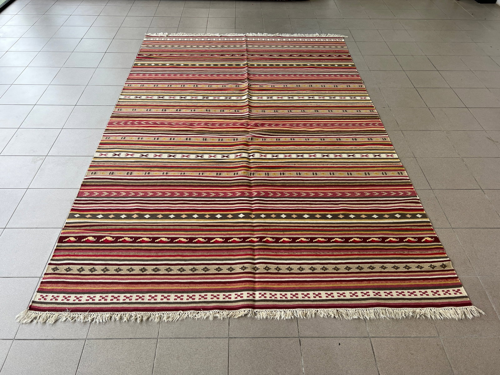 ORIENTAL FLATWEAVE RUG - 2