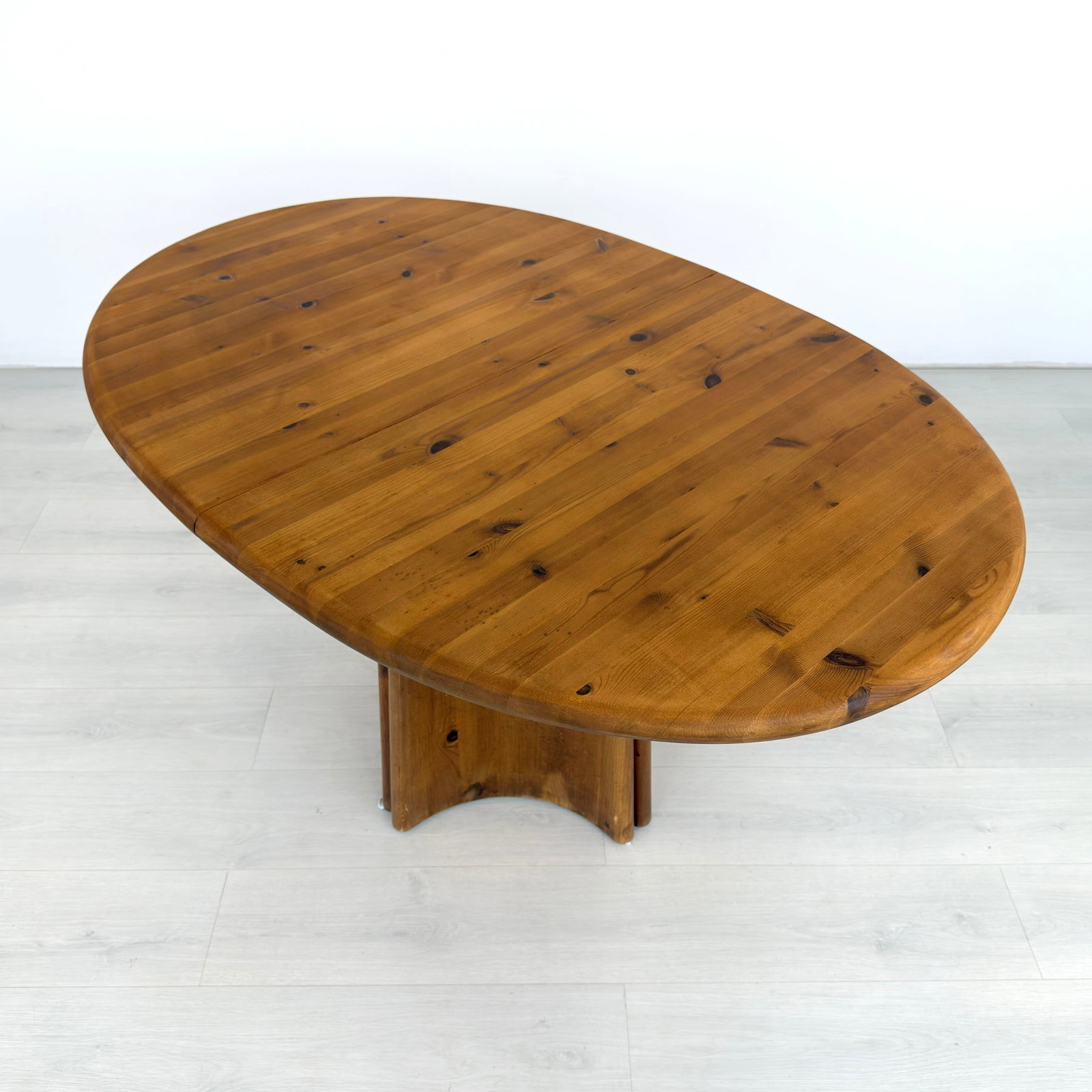 NIELS KOEFOED EXTENDABLE DINING TABLE - 4