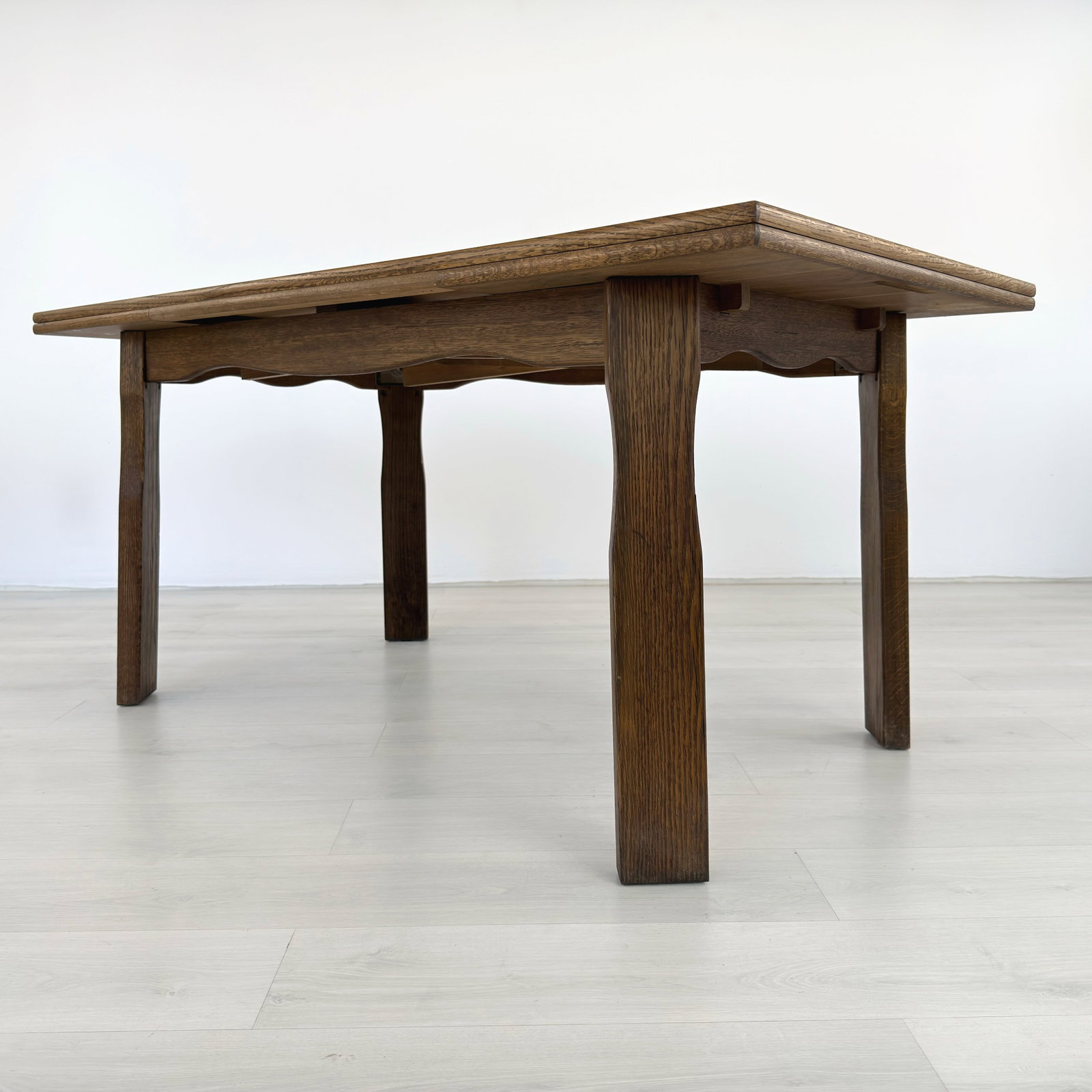 BRUTALIST EXTENDABLE DINING TABLE - 4