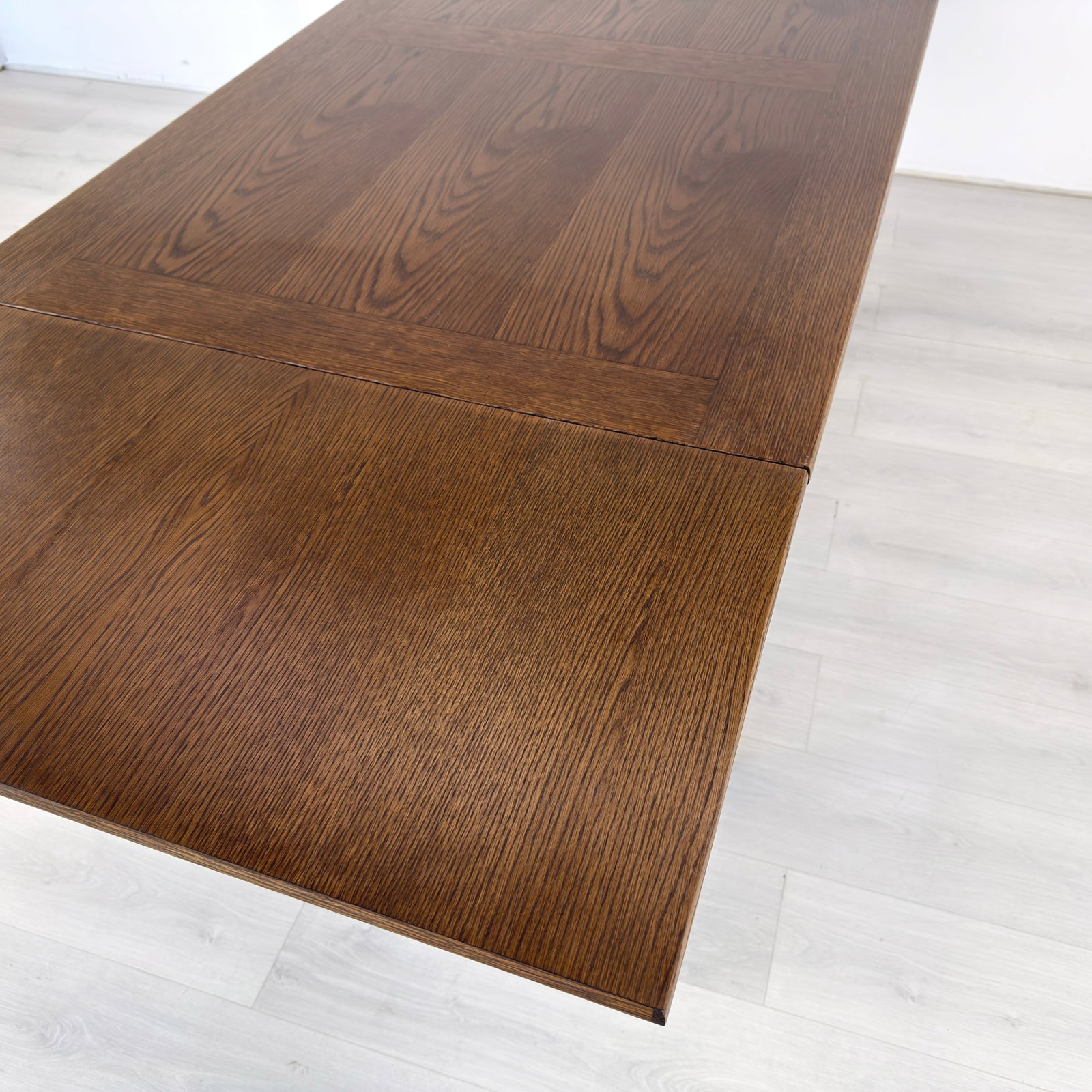 BRUTALIST EXTENDABLE DINING TABLE - 6