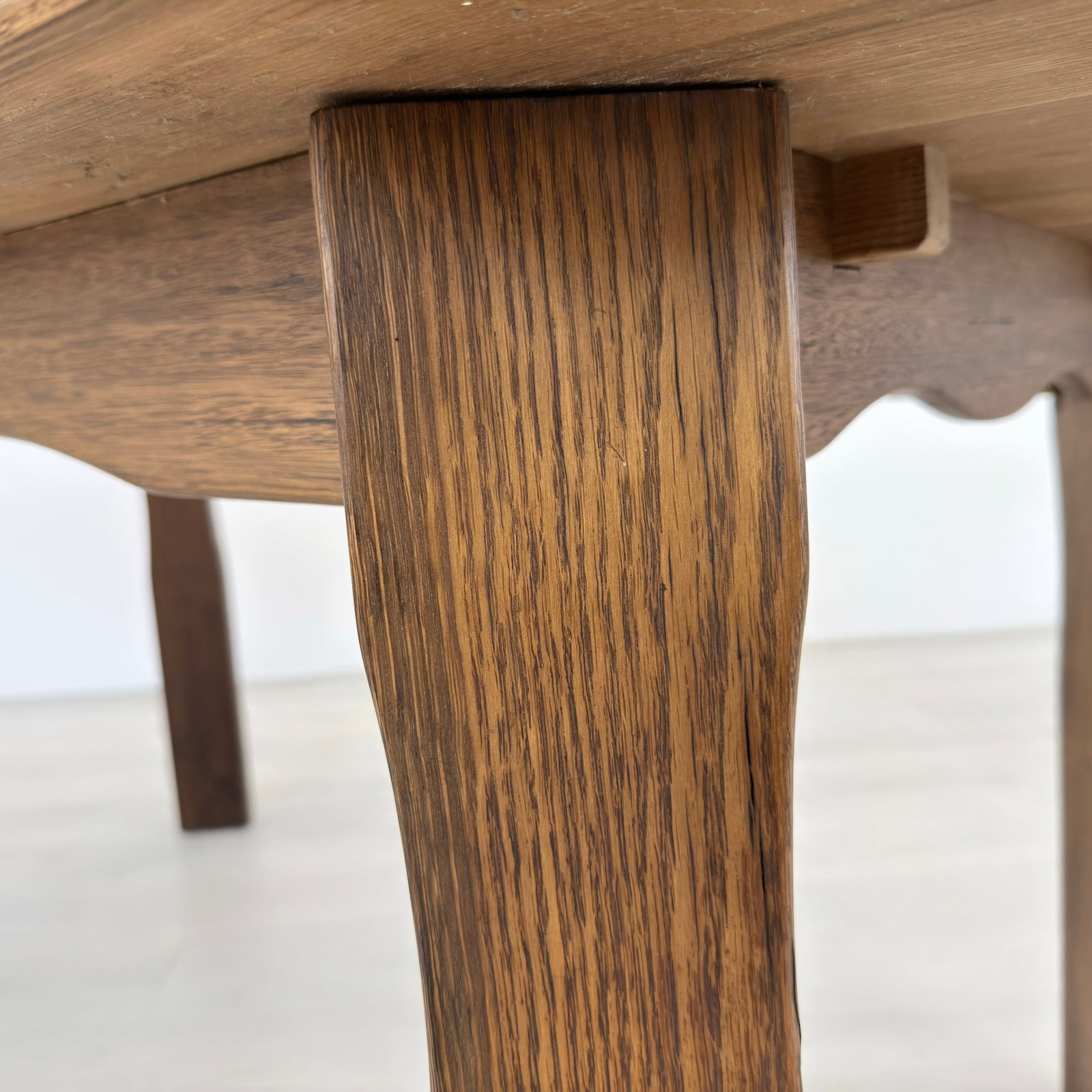 BRUTALIST EXTENDABLE DINING TABLE - 9