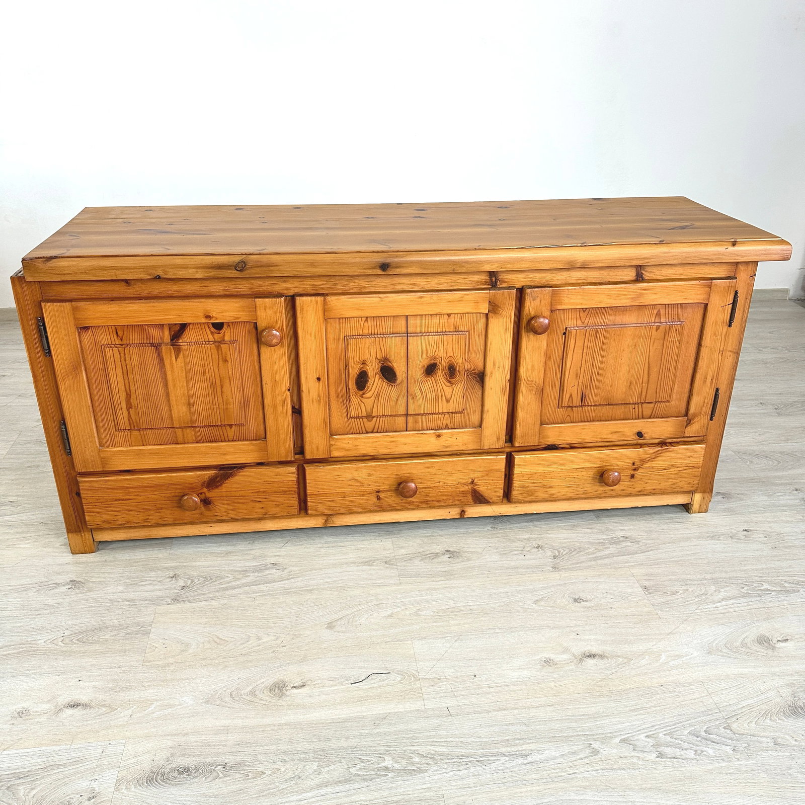 SCANDINAVIAN PINE SIDEBOARD - 2