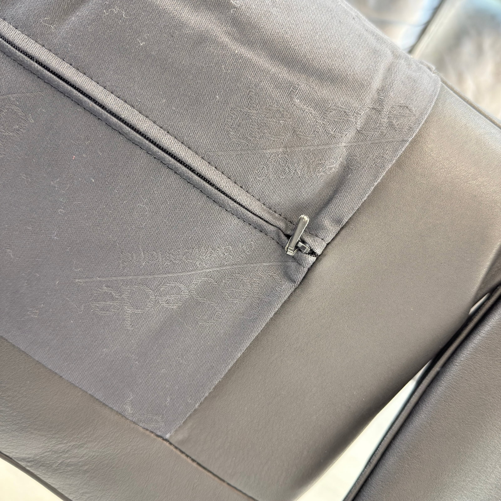 DE SEDE DS 2011 LEATHER SOFA - 11
