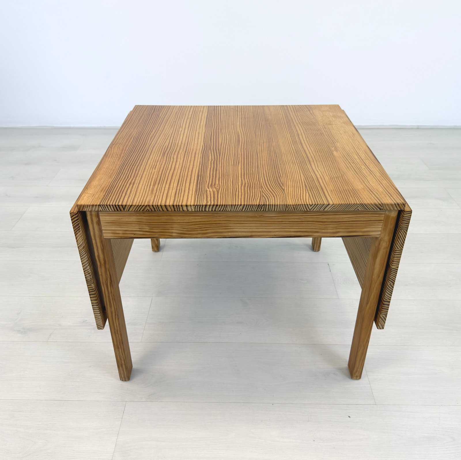 BERNT PETERSEN DROP-LEAF COFFEE TABLE - 3