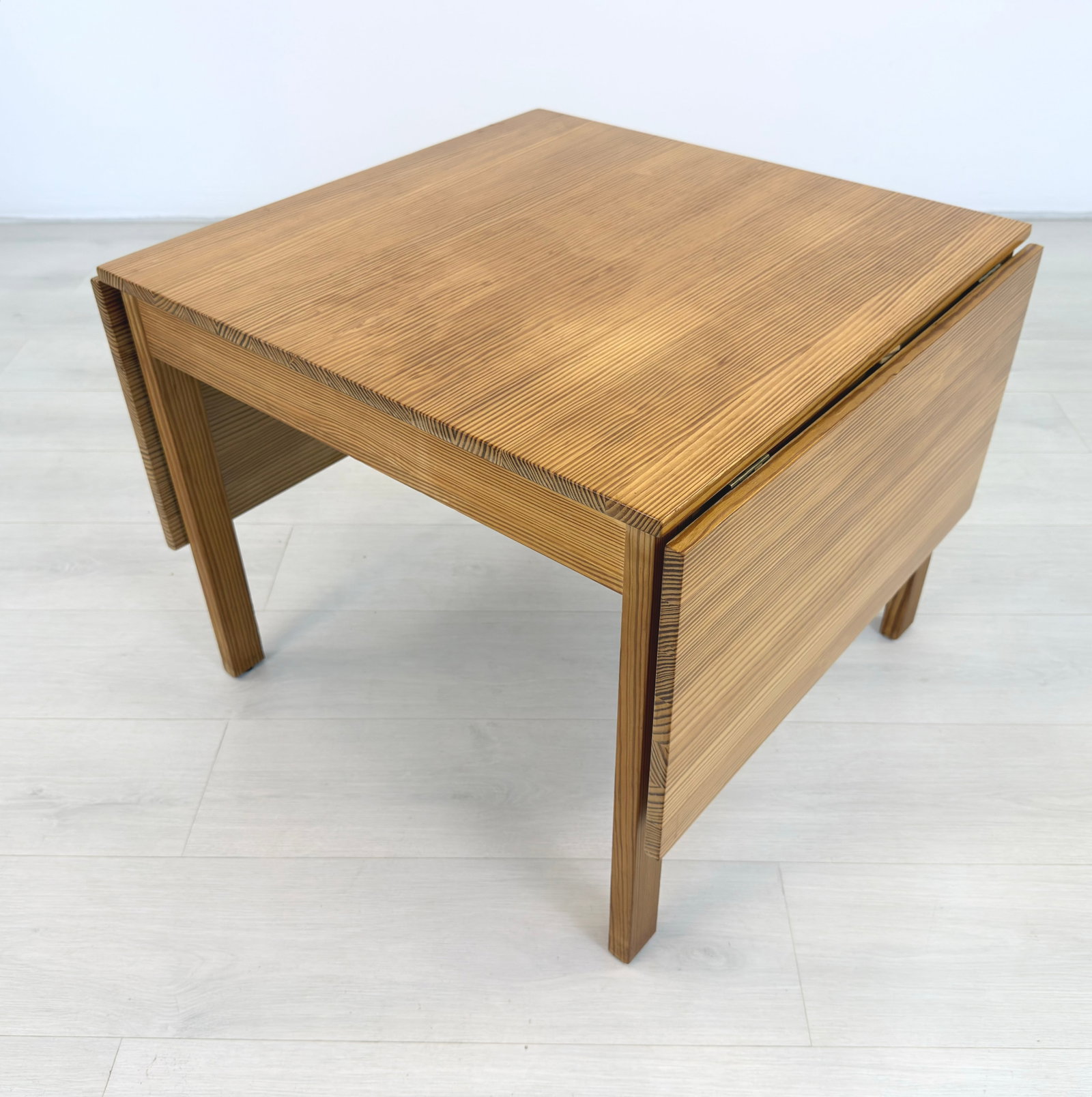 BERNT PETERSEN DROP-LEAF COFFEE TABLE - 2