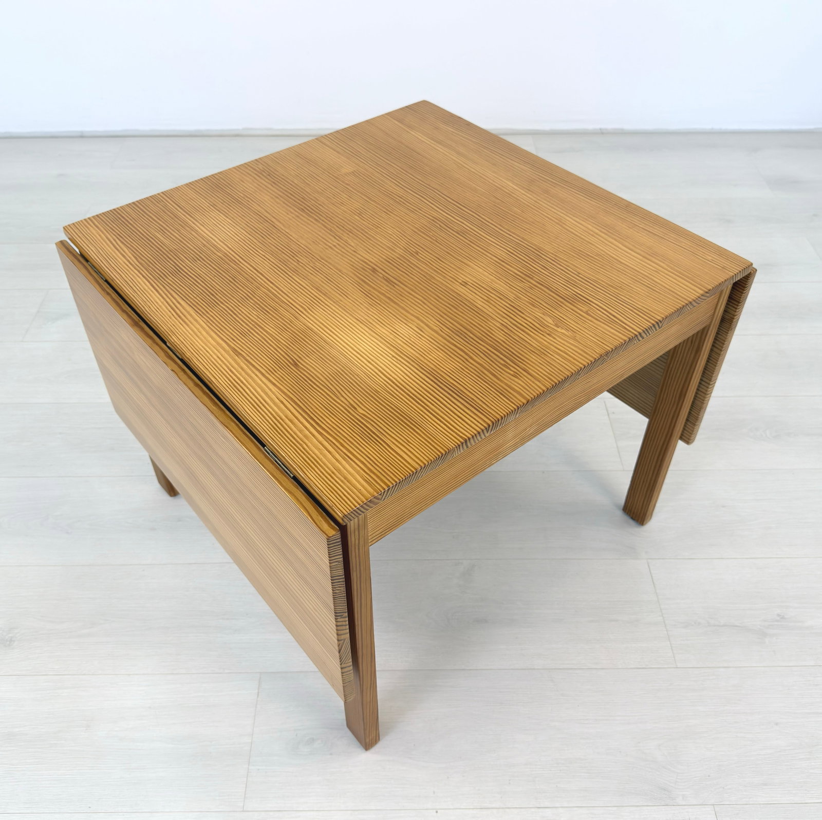 BERNT PETERSEN DROP-LEAF COFFEE TABLE - 3