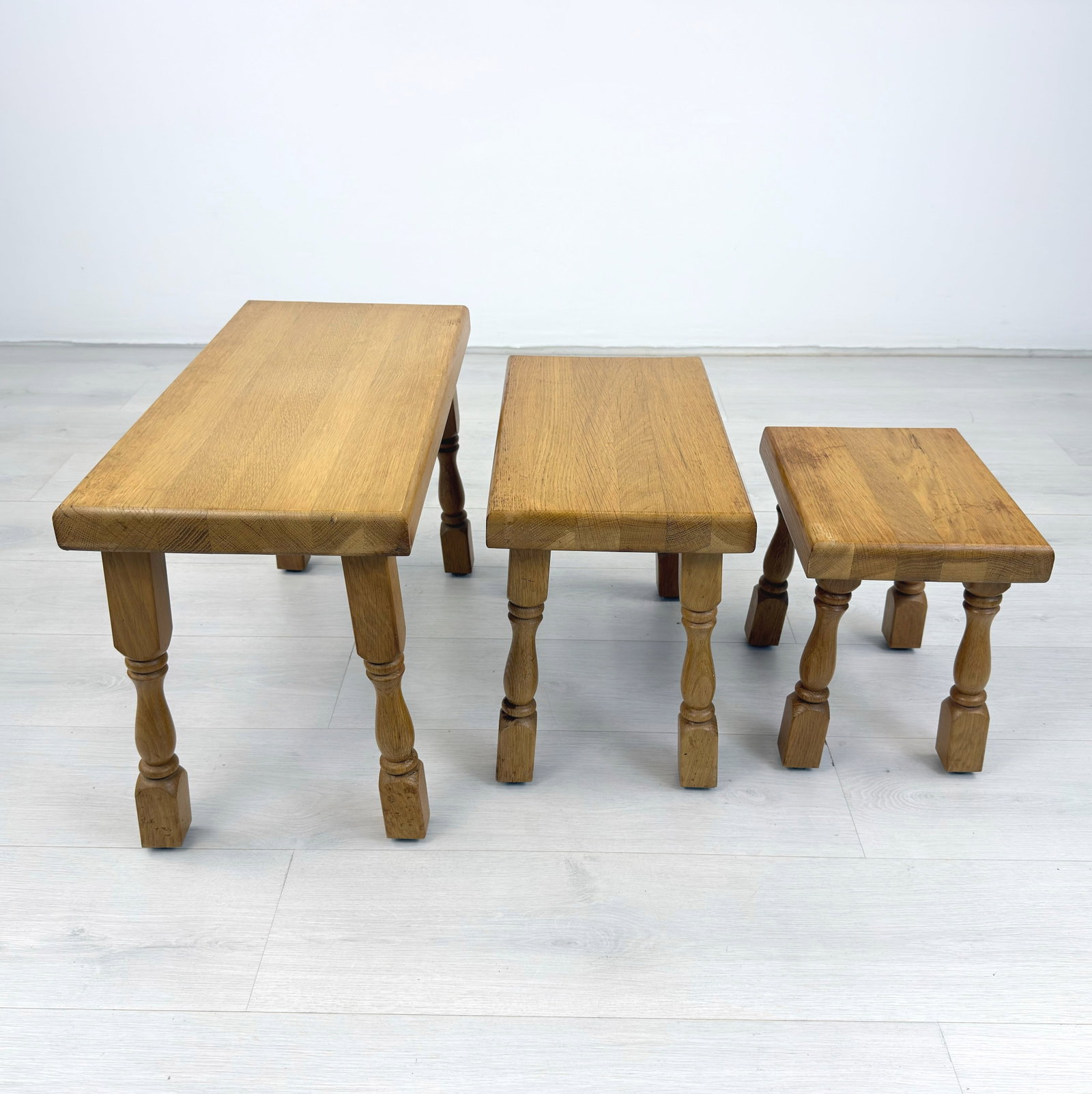 (3) NESTING TABLES MANNER KJAERNULFF - 3