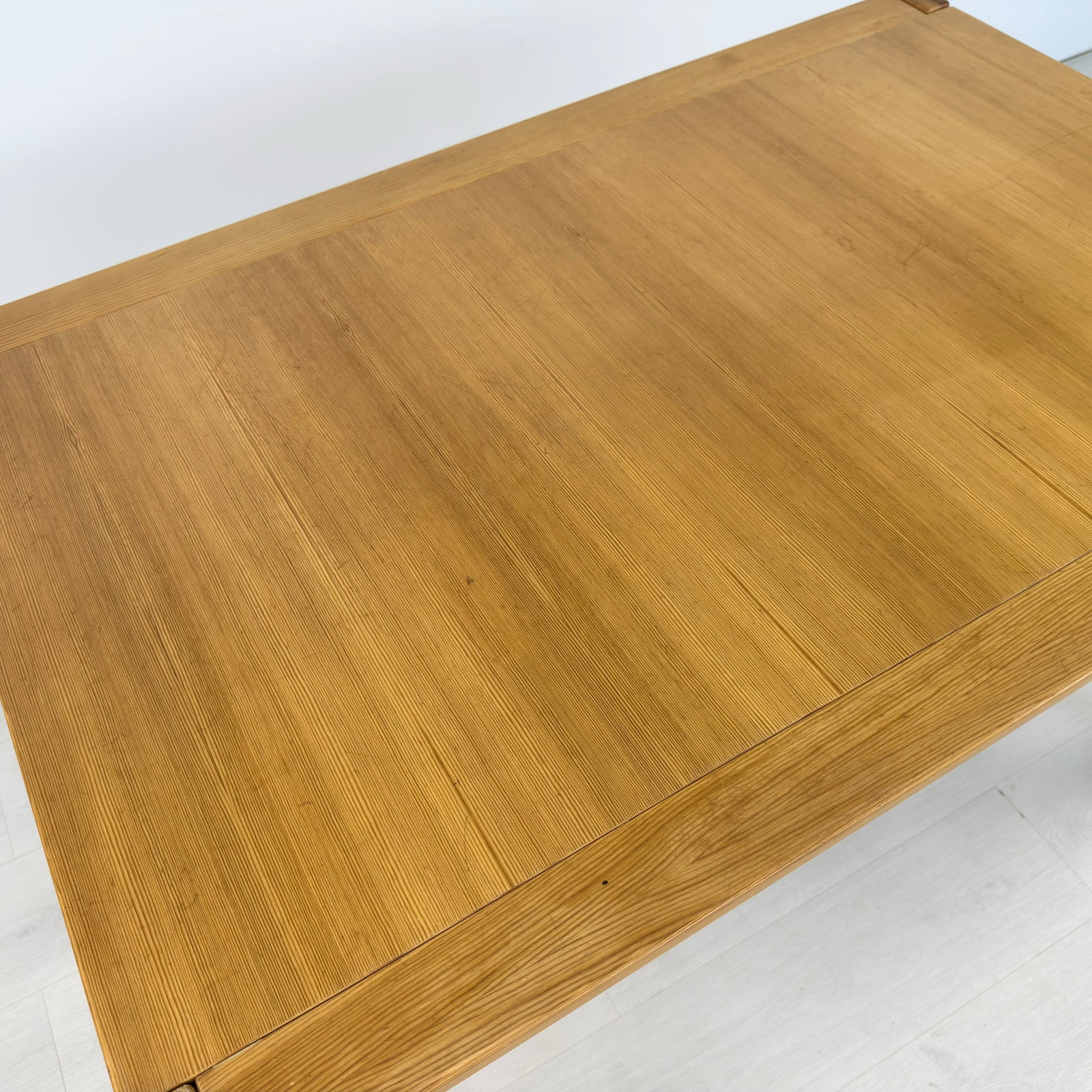 SCANDINAVIAN DINING TABLE - 4