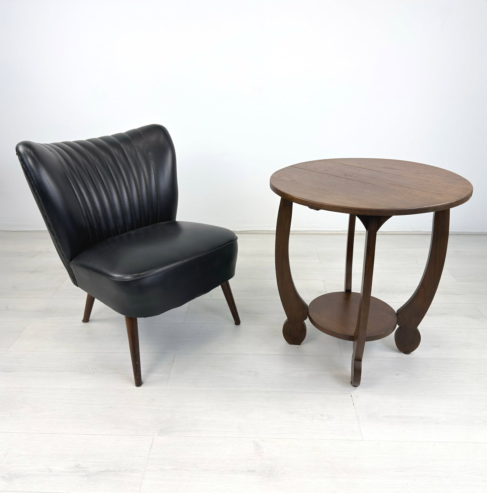 ART DECO SIDE TABLE - 9