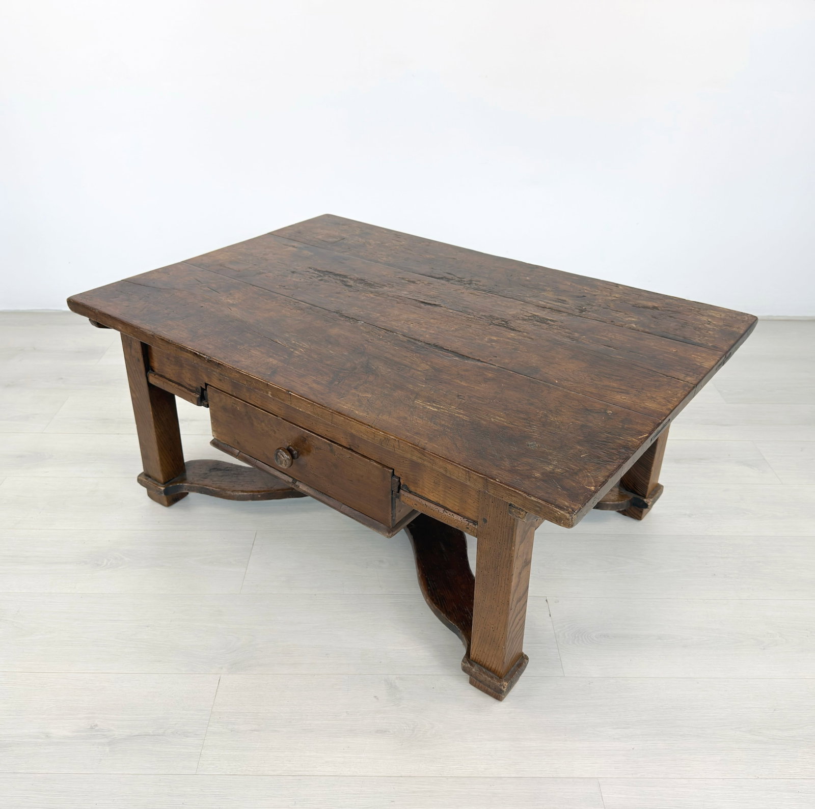 ANTIQUE RUSTIC COFFEE TABLE - 3