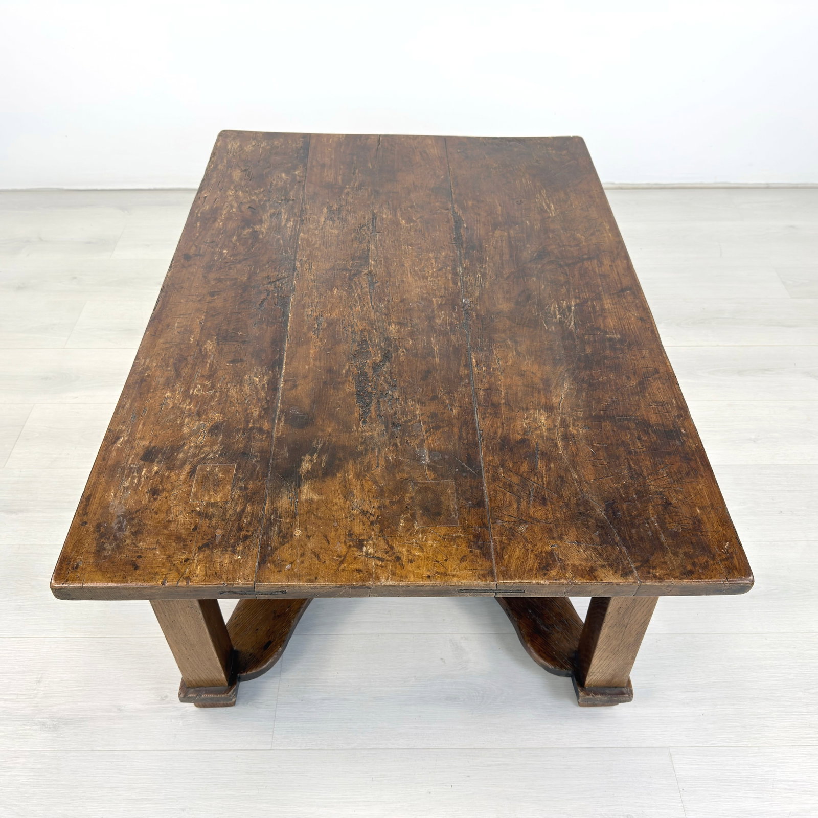 ANTIQUE RUSTIC COFFEE TABLE - 5