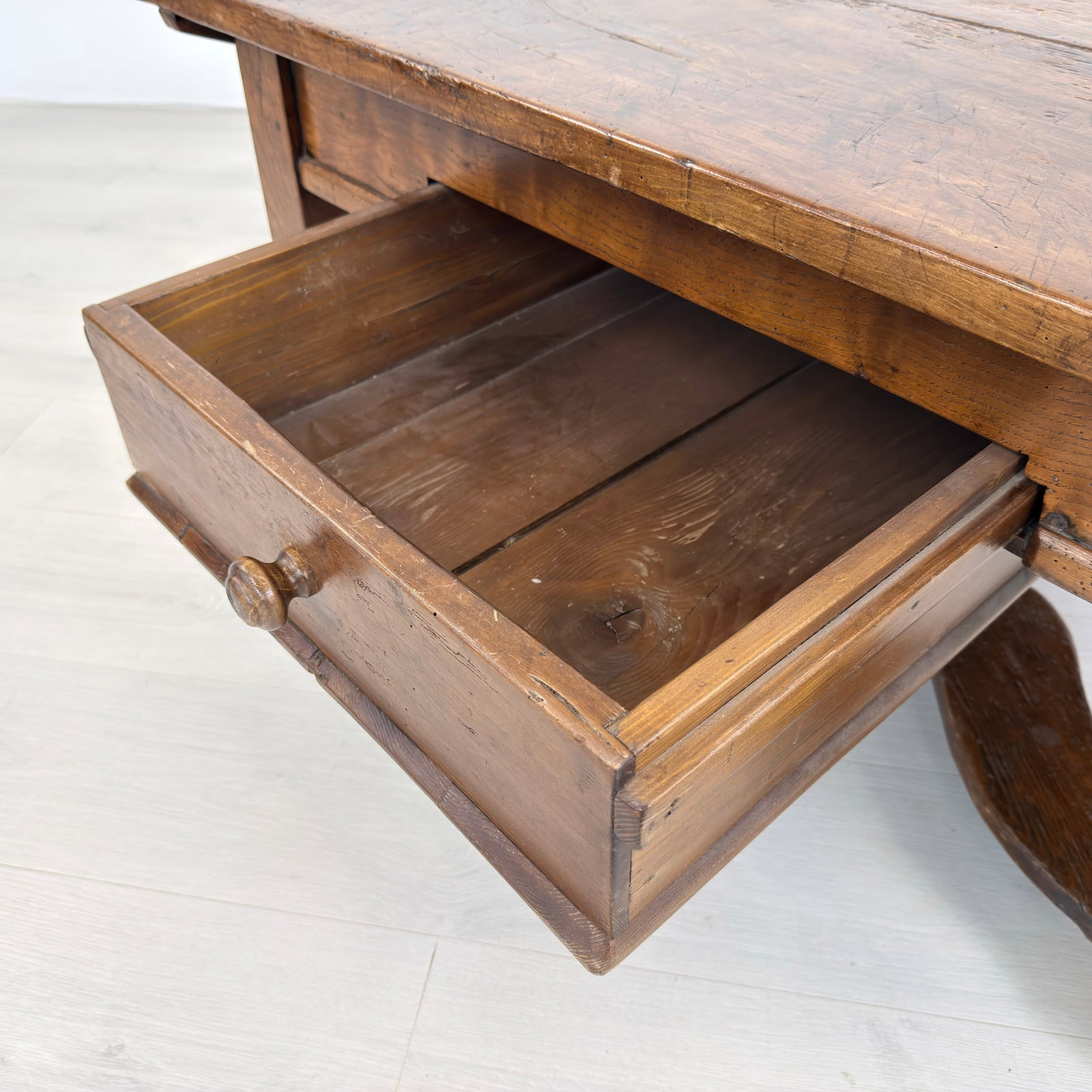 ANTIQUE RUSTIC COFFEE TABLE - 7