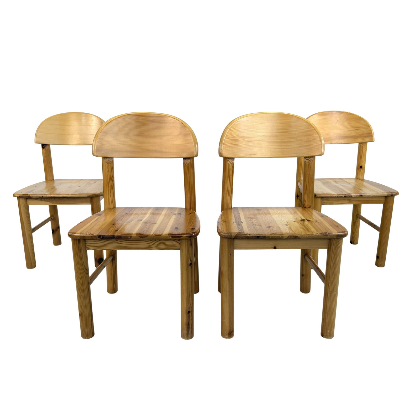 (4) PINE DINING CHAIRS ATTR. RAINER DAUMILLER: Dimensions: H 35” x W 19.7” x D 19.5” x SH 18”. Set of 4 Scandinavian pine dining chairs attr. to Rainer Daumiller, 1970s.