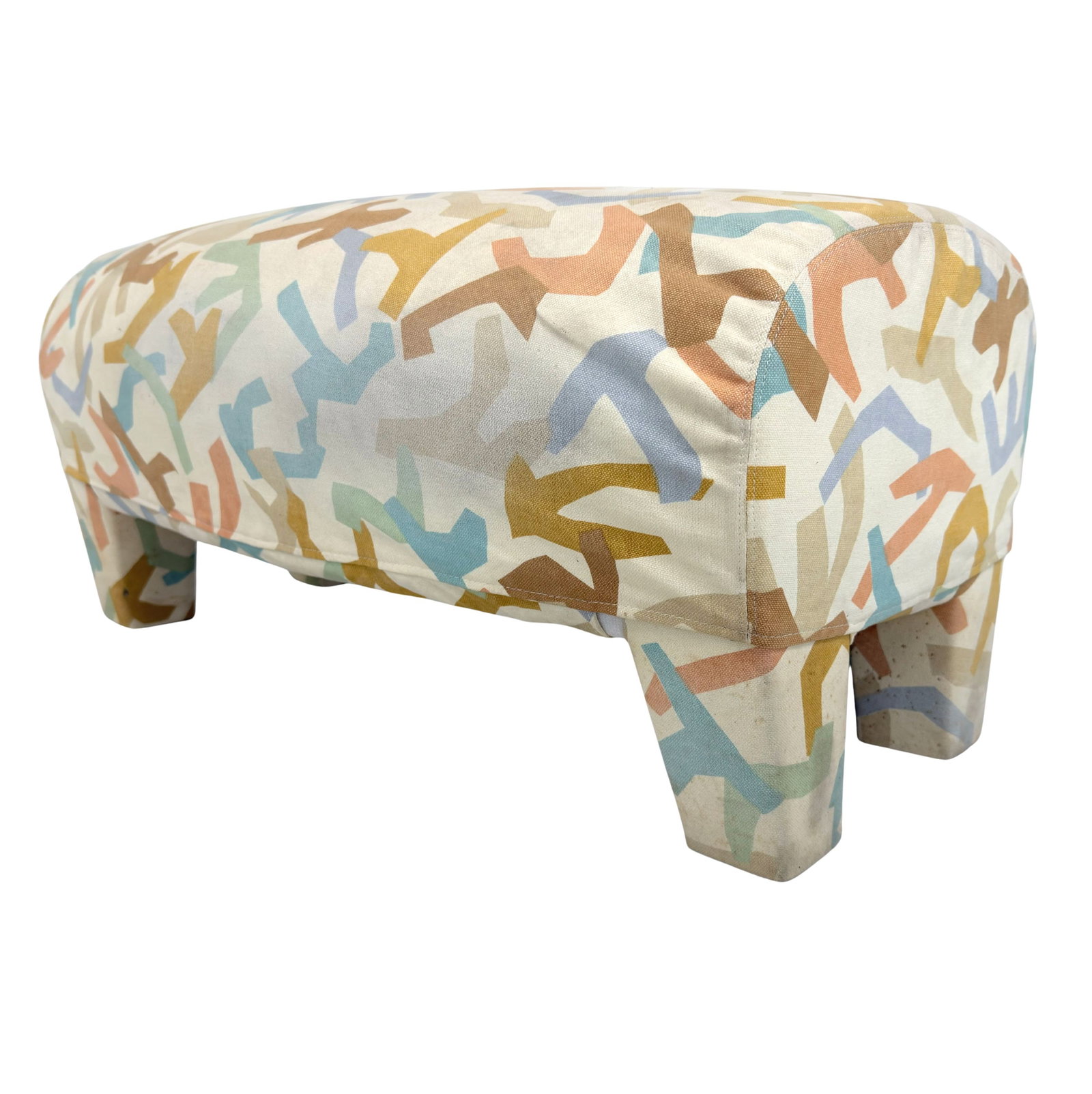 B&B ITALIA OTTOMAN: Dimensions: H 15” x W 29.5” x D 17.7”. Vintage ottoman designed by Antonio Citterio for B&B Italia with original patterned fabric.