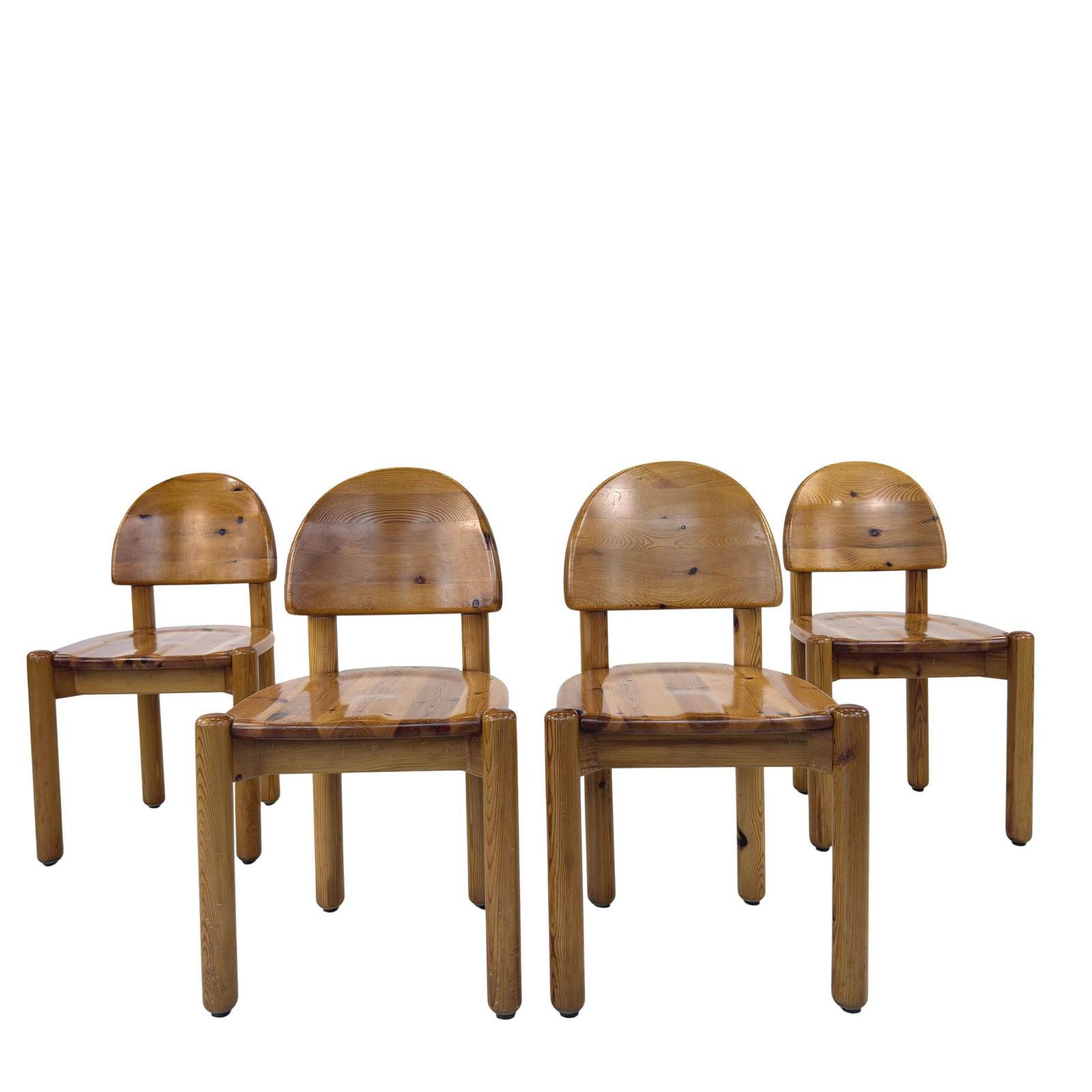 (4) RAINER DAUMILLER DINING CHAIRS: Dimensions: H 33” x W 18.7” x D 18” x SH 18”. Set of 4 Scandinavian pine dining chairs designed by Rainer Daumiller in the 1970s.