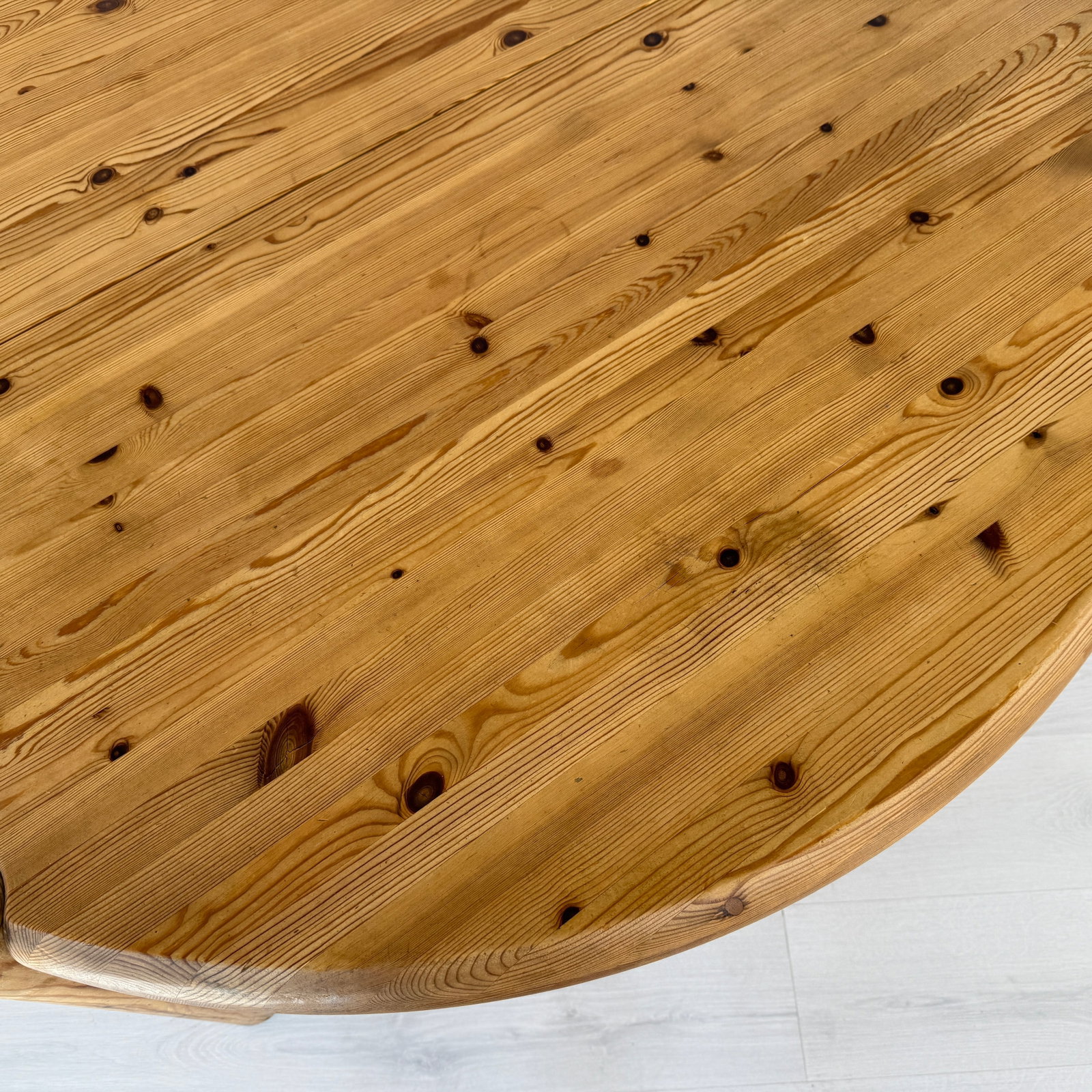 RAINER DAUMILLER EXTENDABLE DINING TABLE - 10